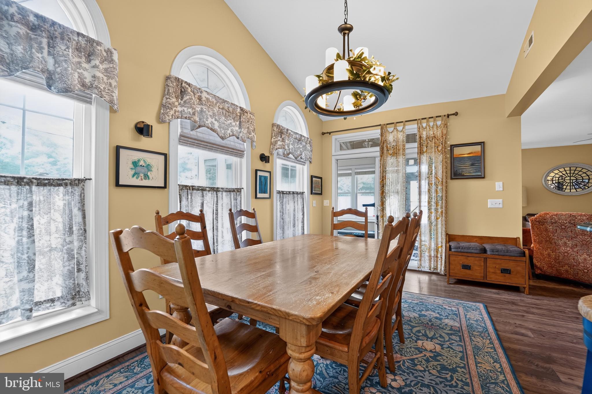 MALLARD RUN - Residential