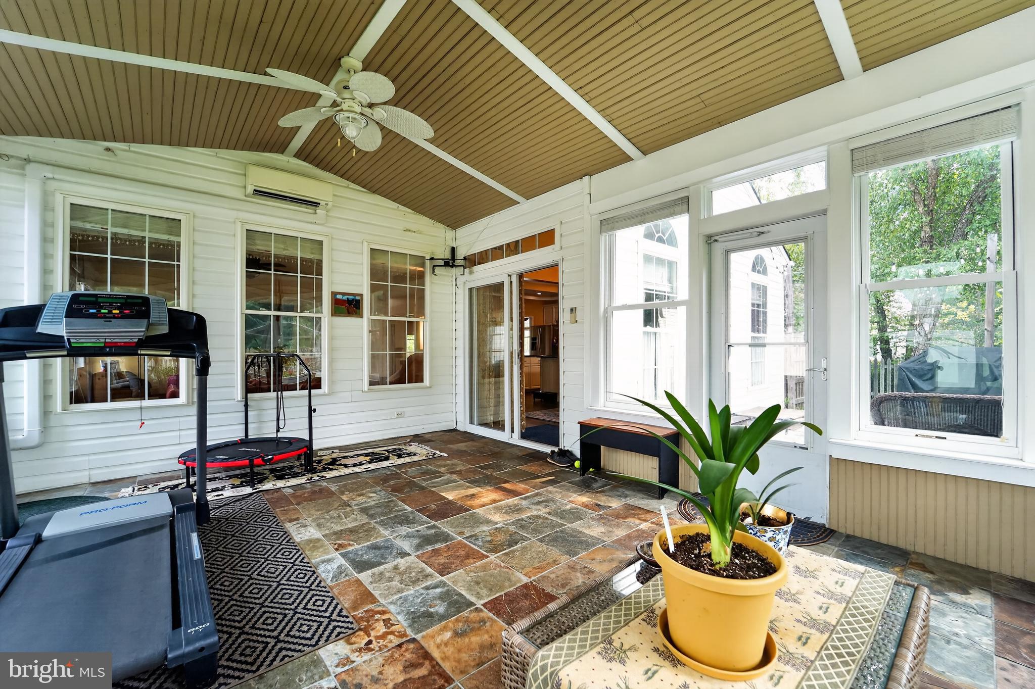 MALLARD RUN - Residential