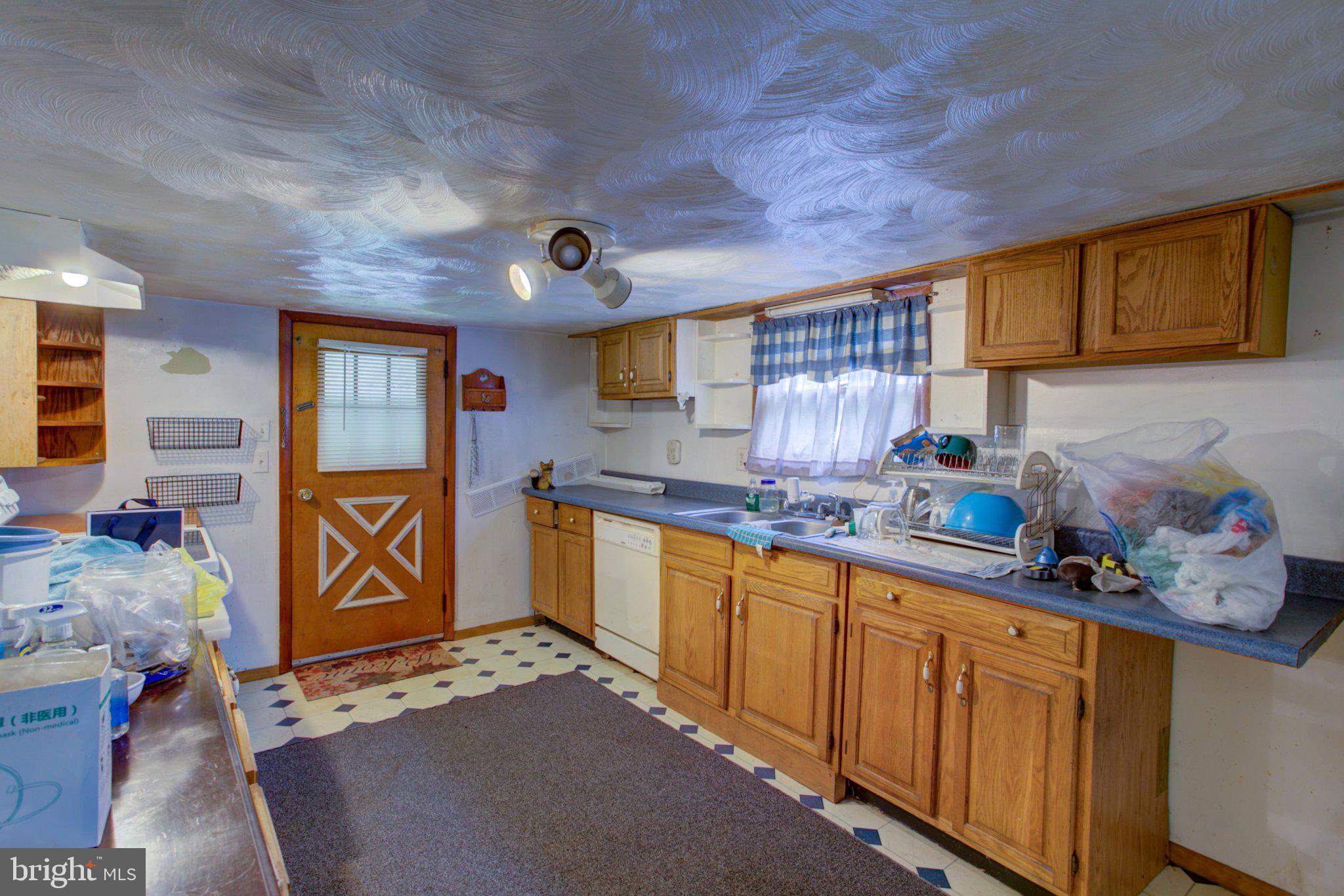 MYERS ROAD - Residential