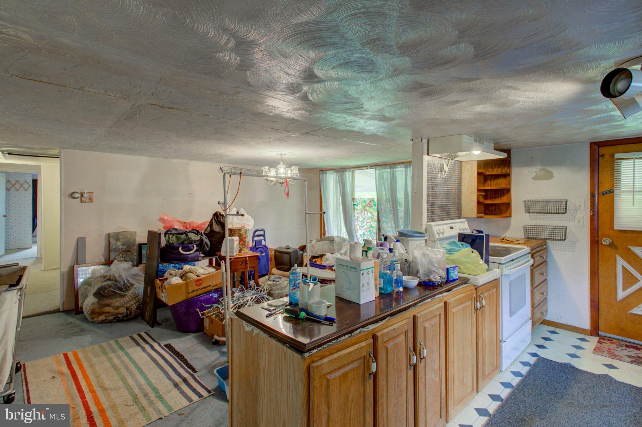 MYERS ROAD - Residential