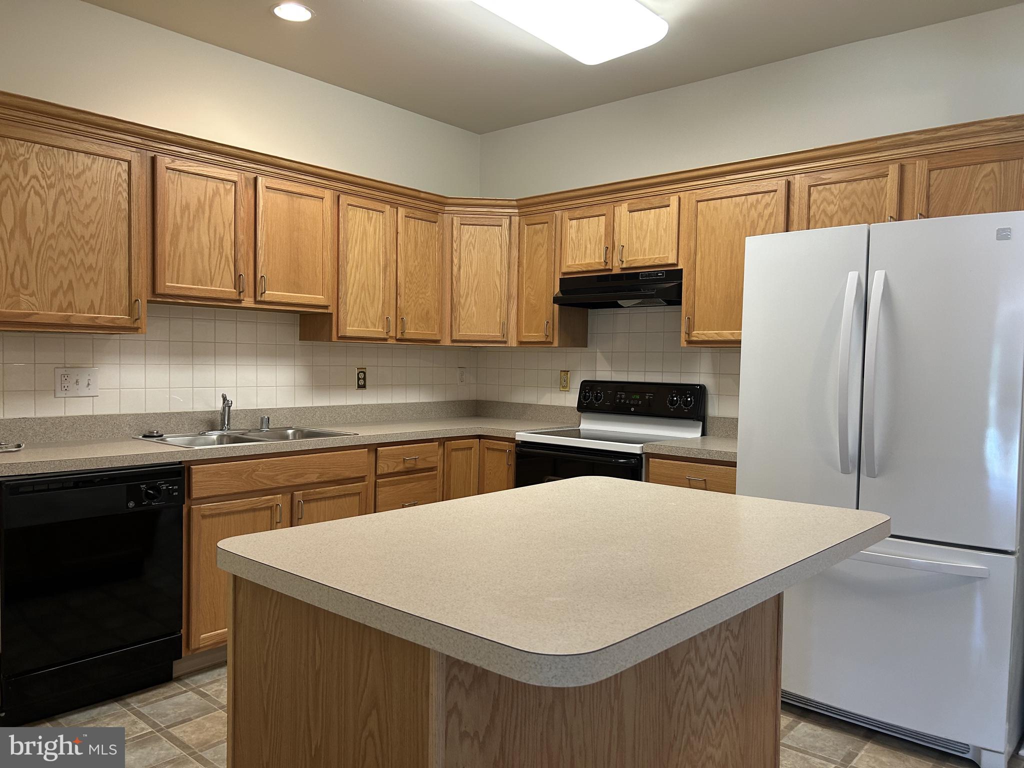 CROSSINGS AT CHRIS - Residential
