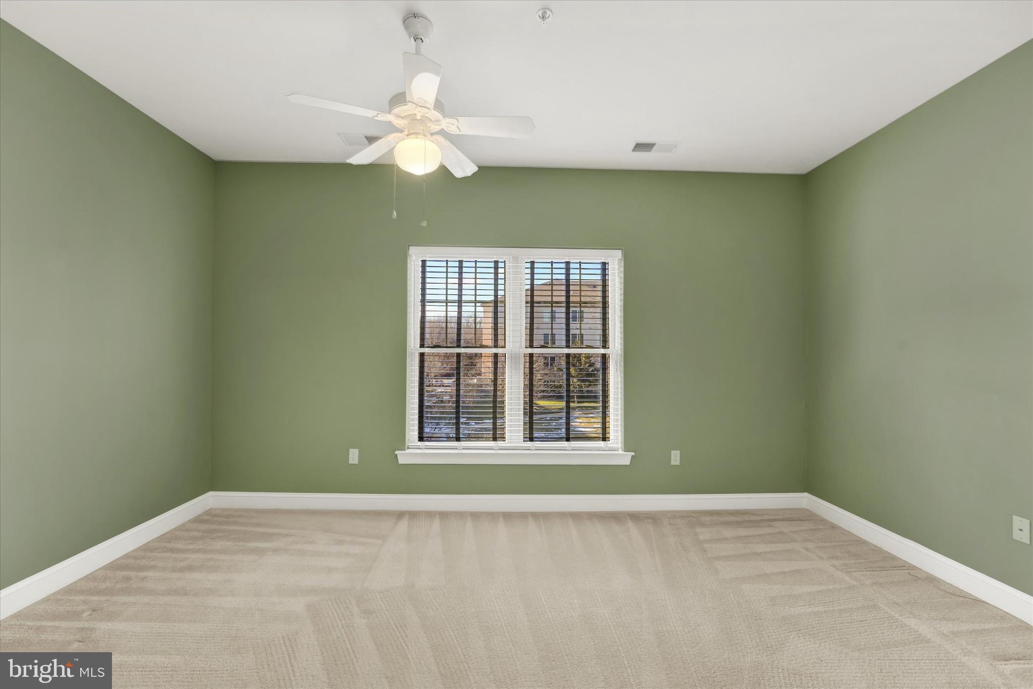 VILLAGE OF FOUNTAINVIEW - Residential