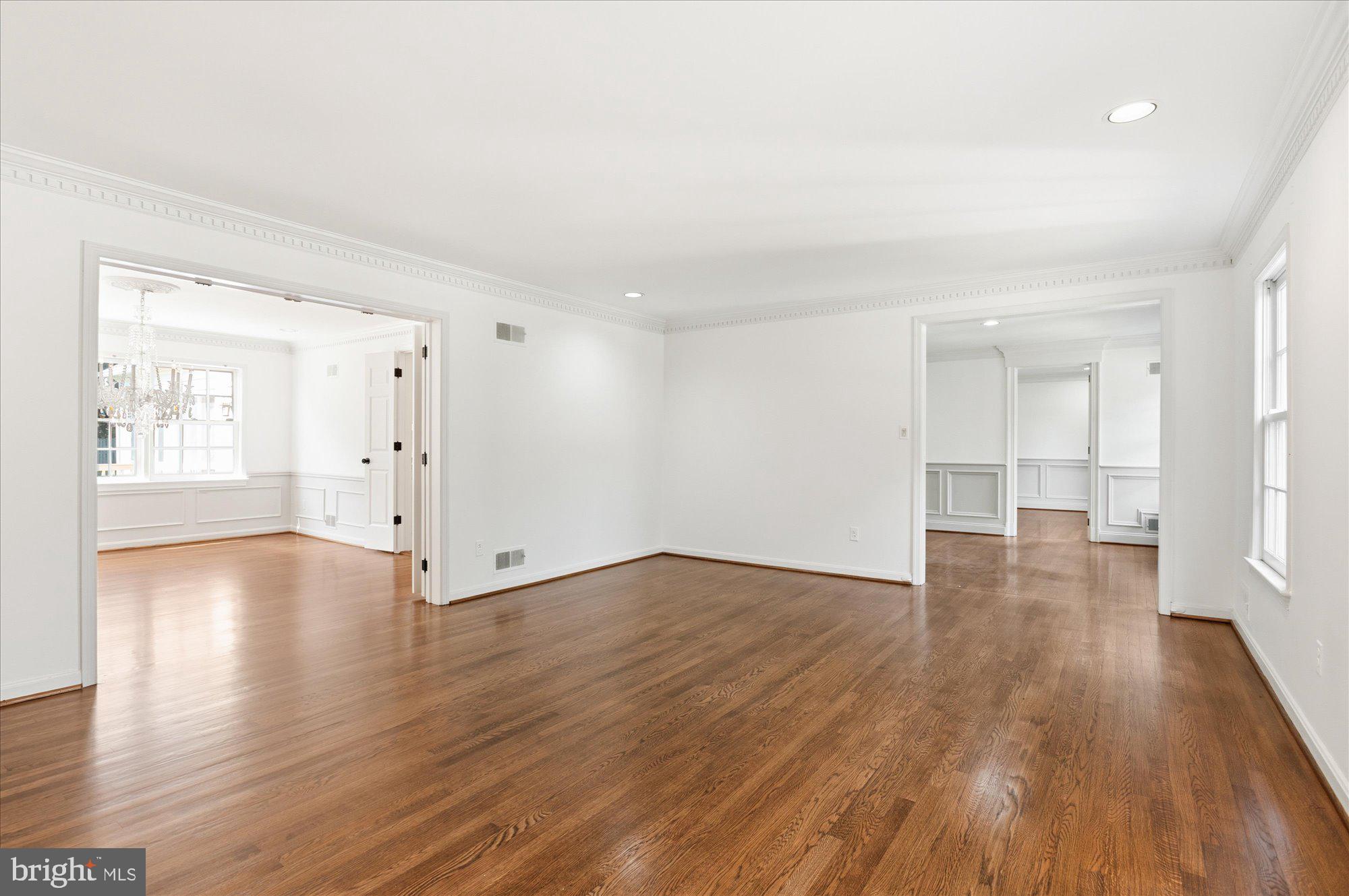 MCAULEY PARK - Residential