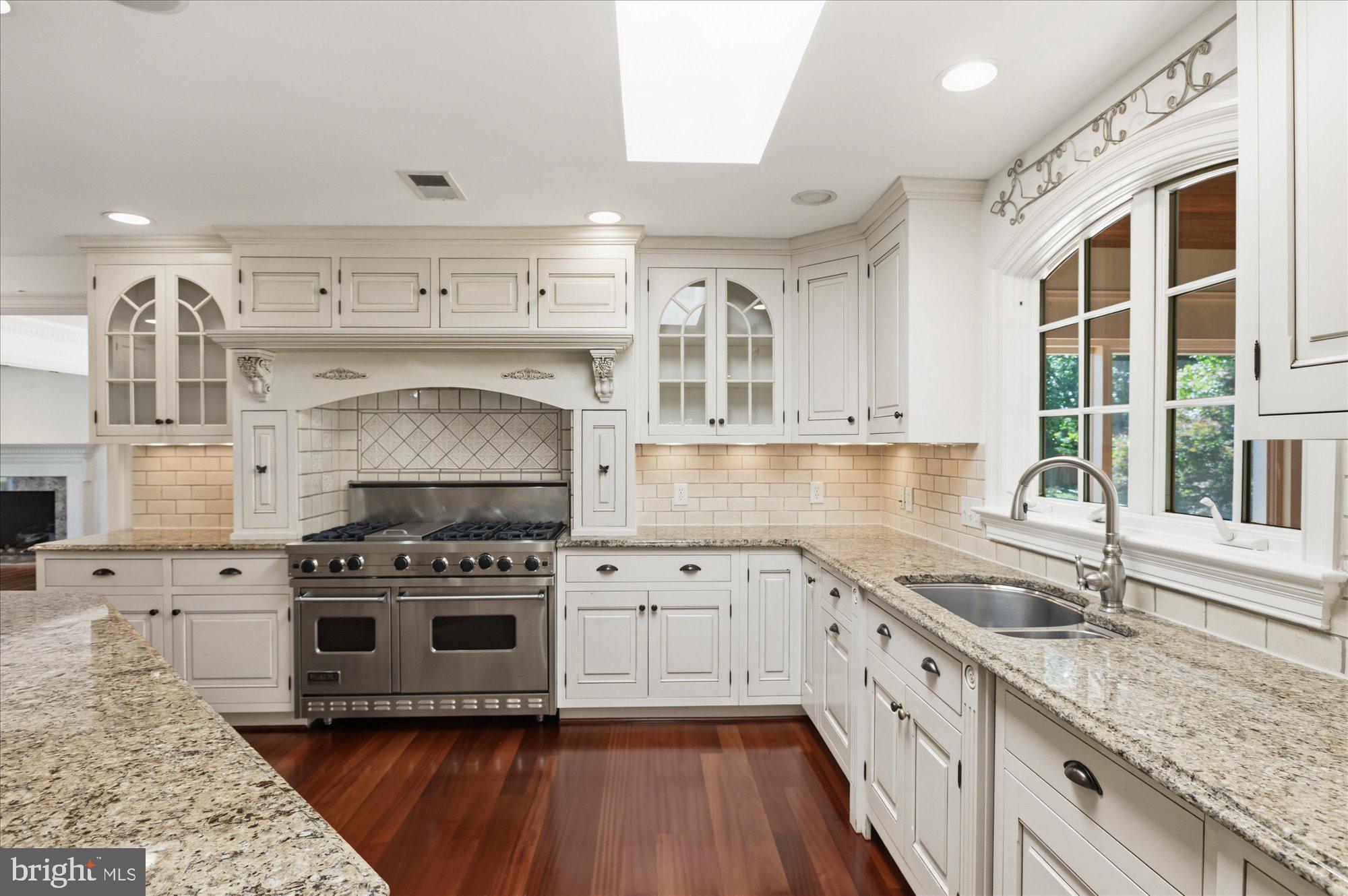 MCAULEY PARK - Residential