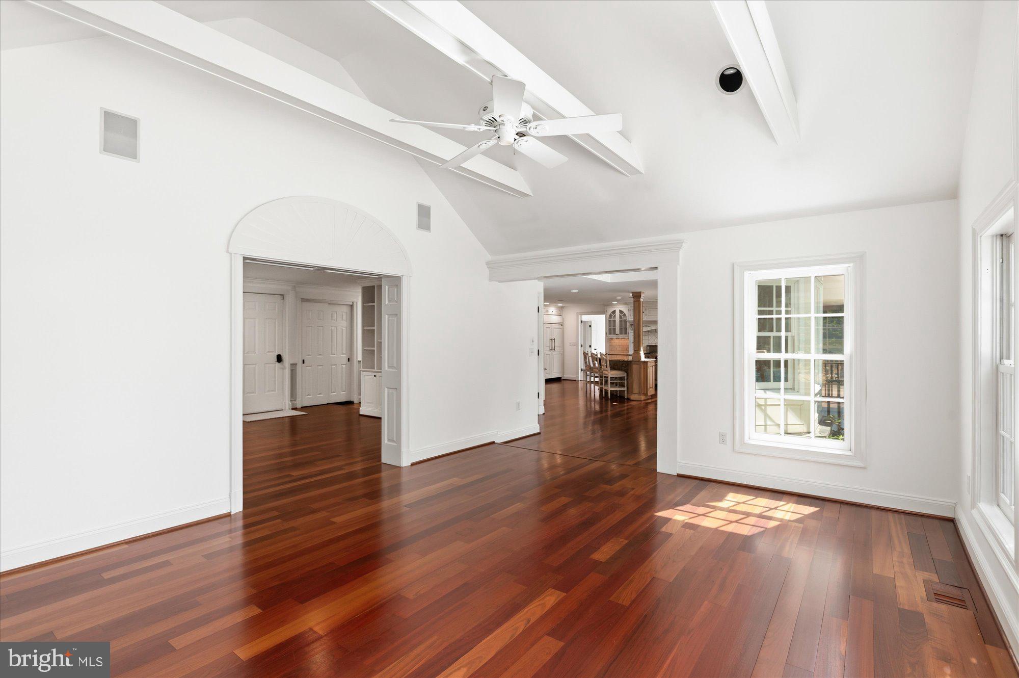 MCAULEY PARK - Residential