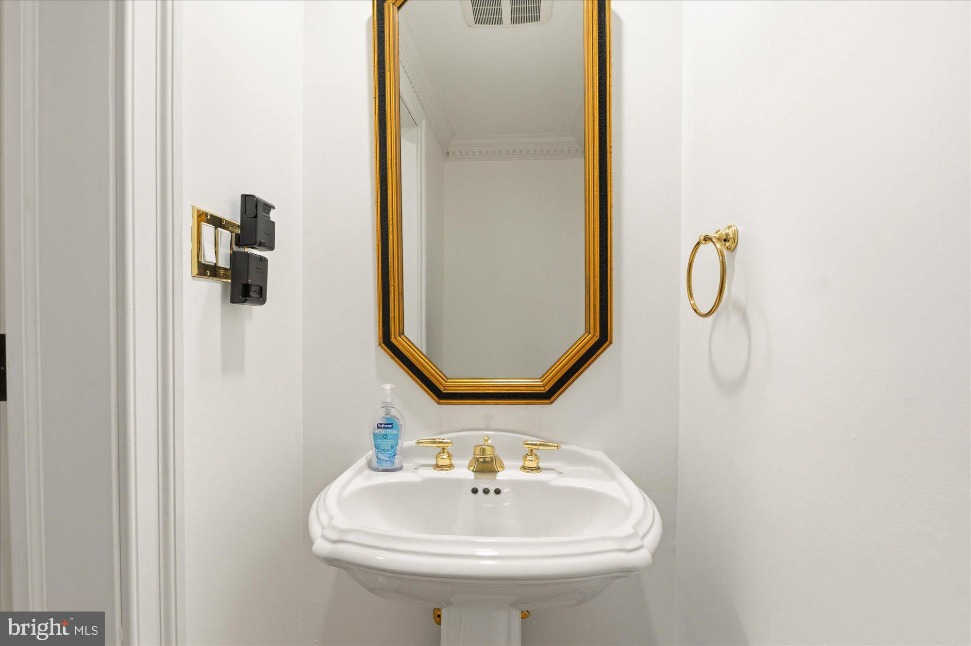 MCAULEY PARK - Residential