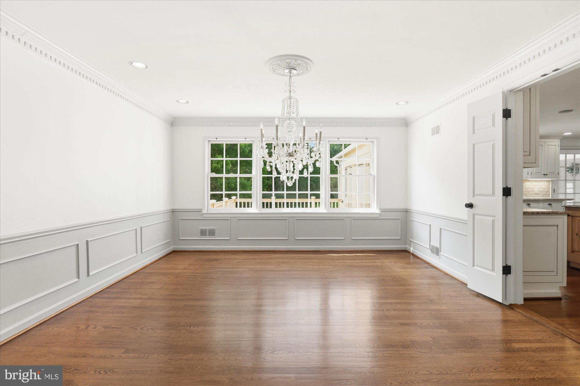 MCAULEY PARK - Residential