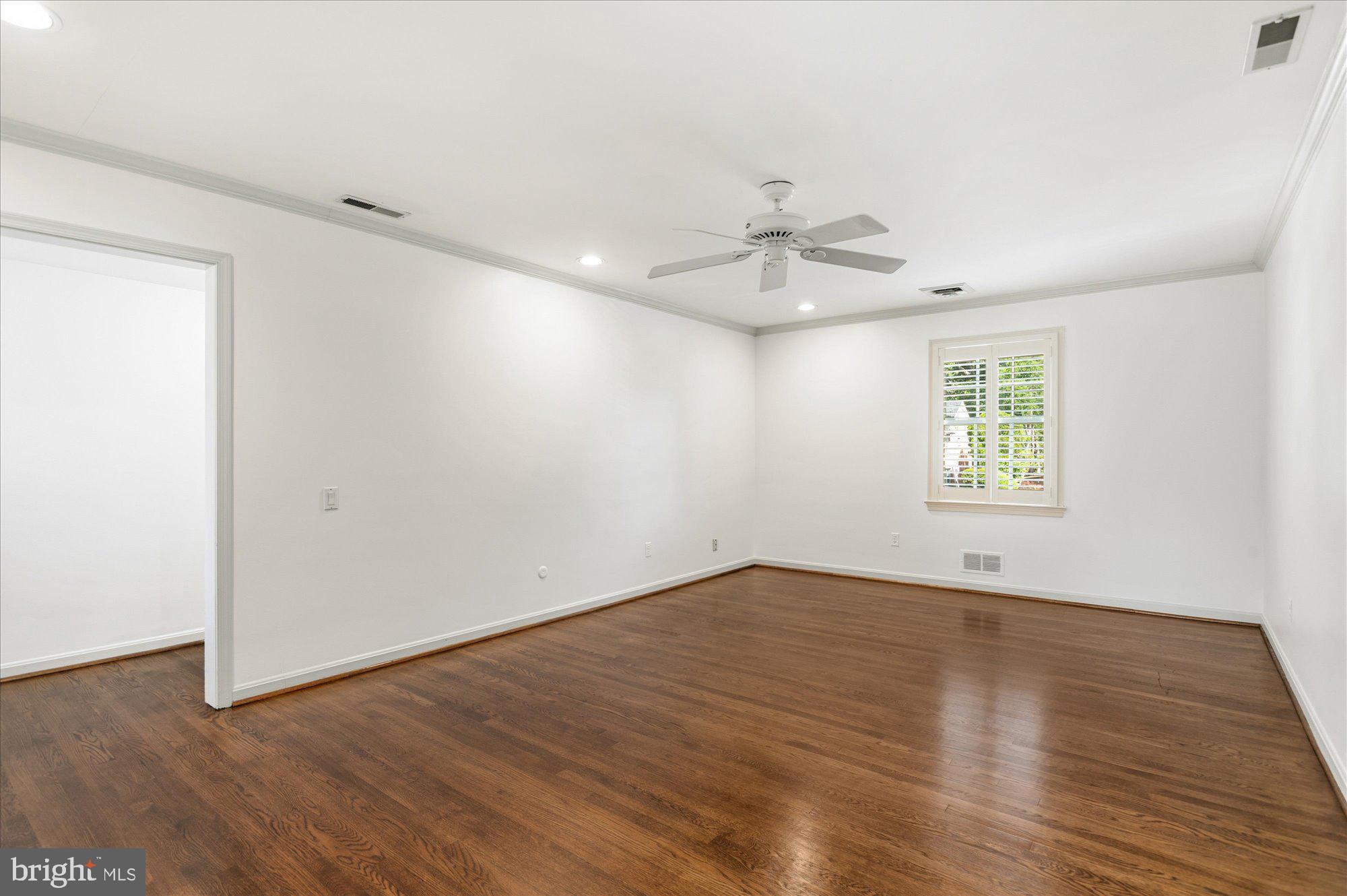 MCAULEY PARK - Residential