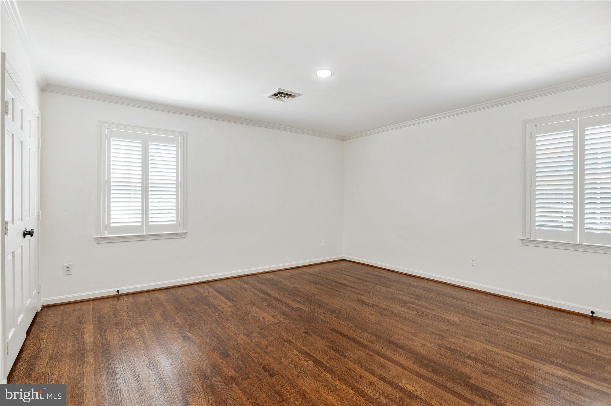 MCAULEY PARK - Residential
