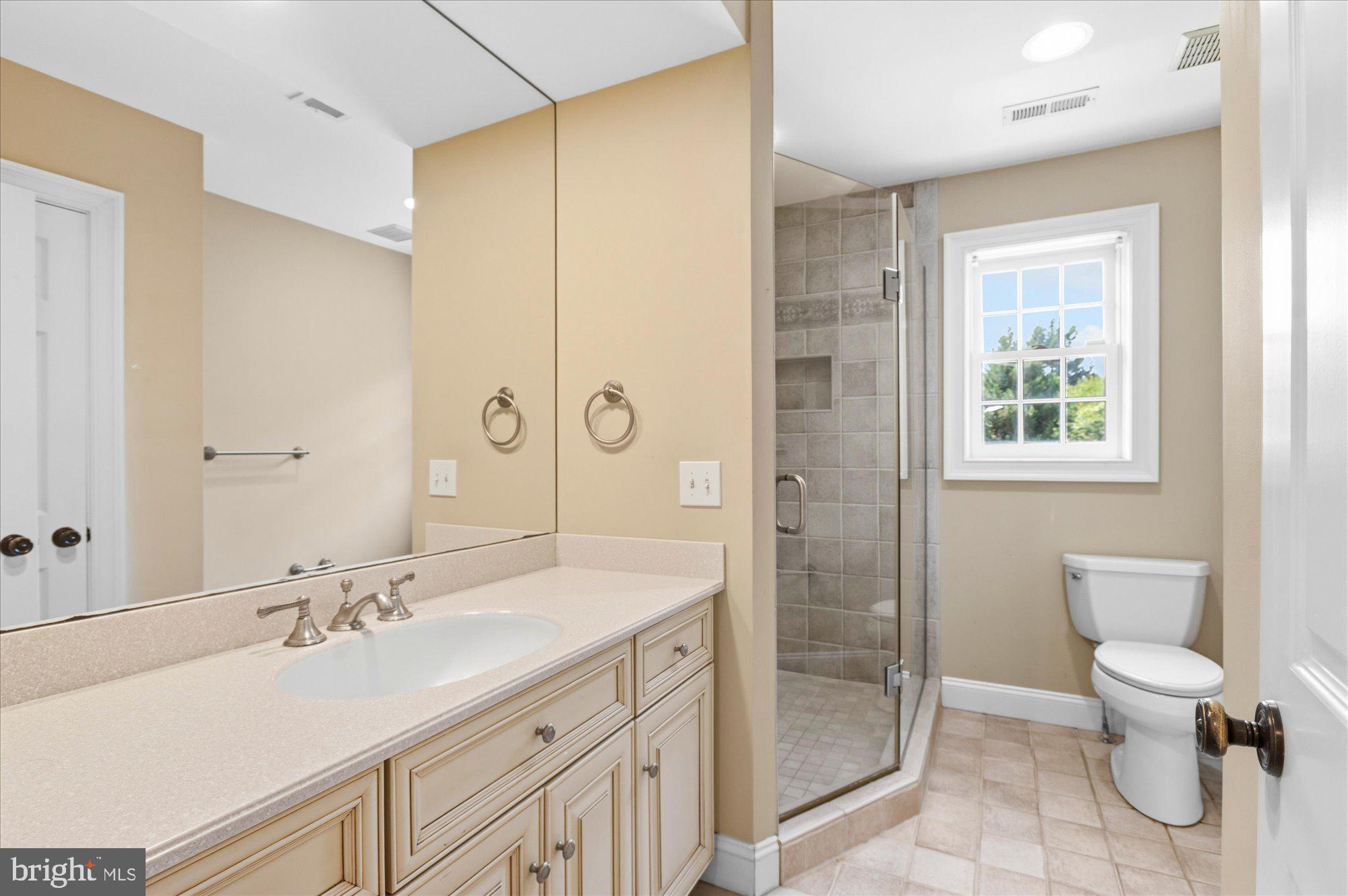 MCAULEY PARK - Residential