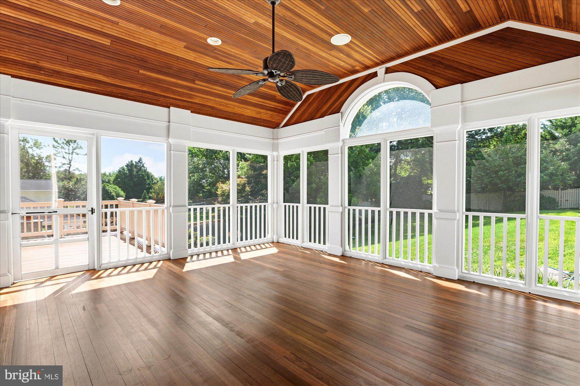 MCAULEY PARK - Residential