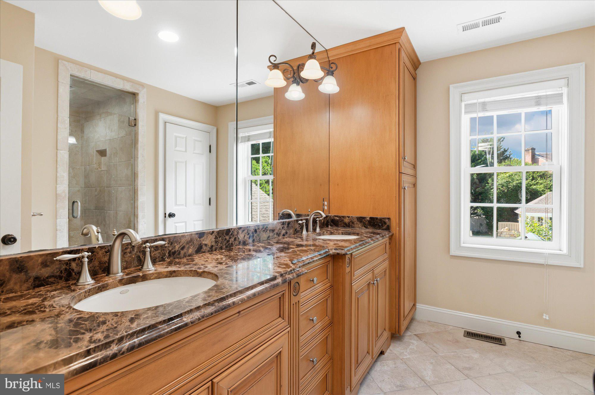 MCAULEY PARK - Residential