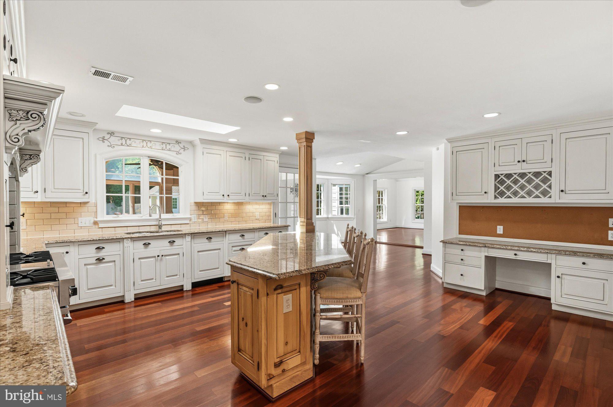 MCAULEY PARK - Residential