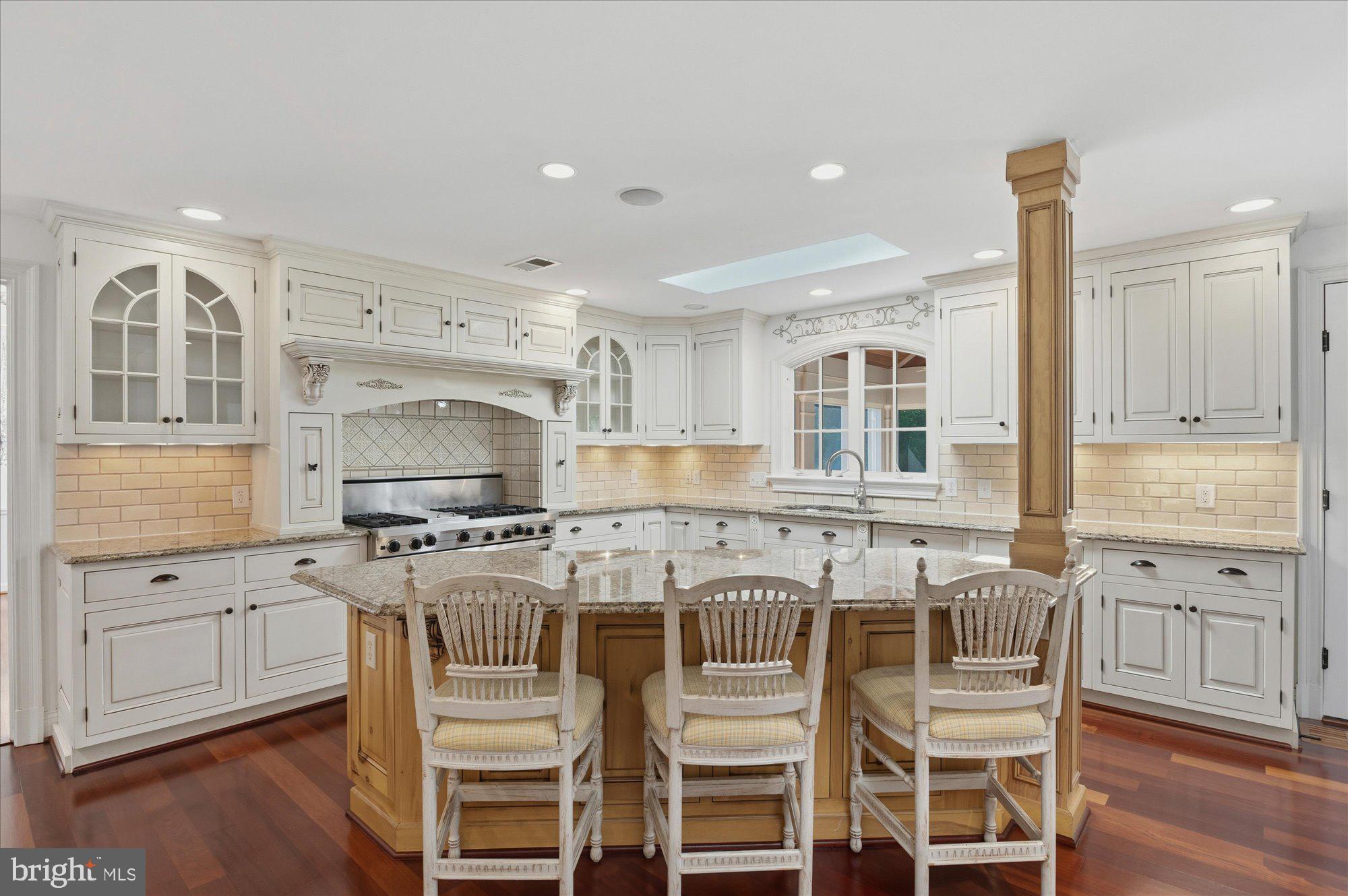 MCAULEY PARK - Residential