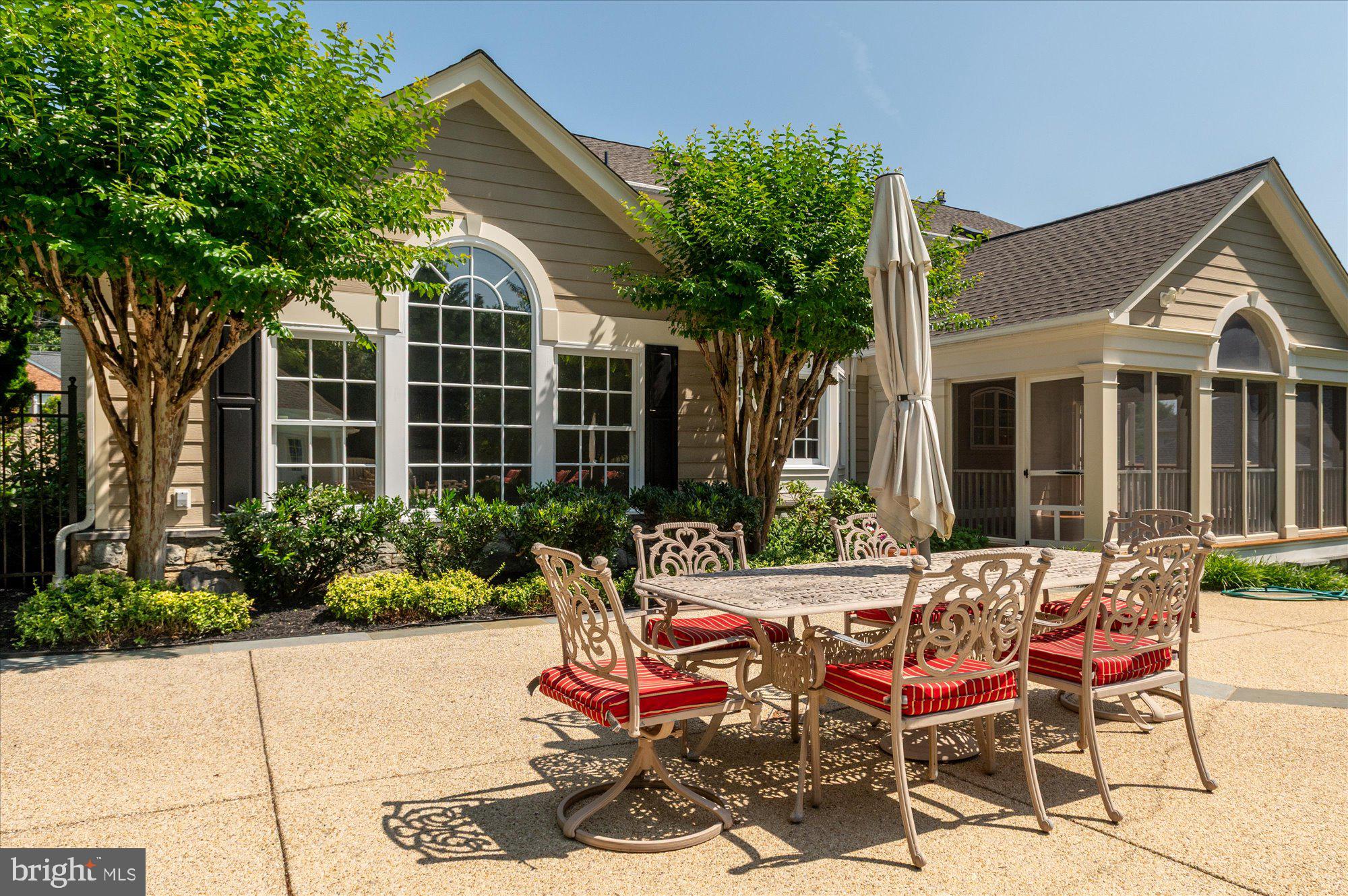 MCAULEY PARK - Residential
