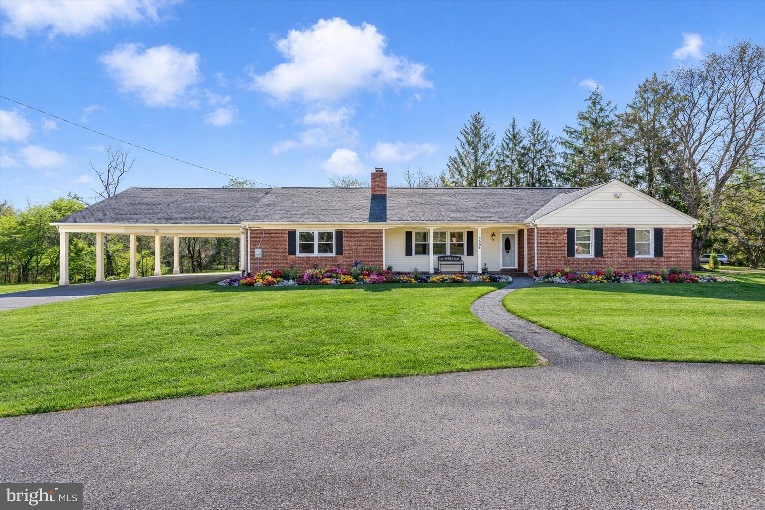 GLEN HILLS - Residential