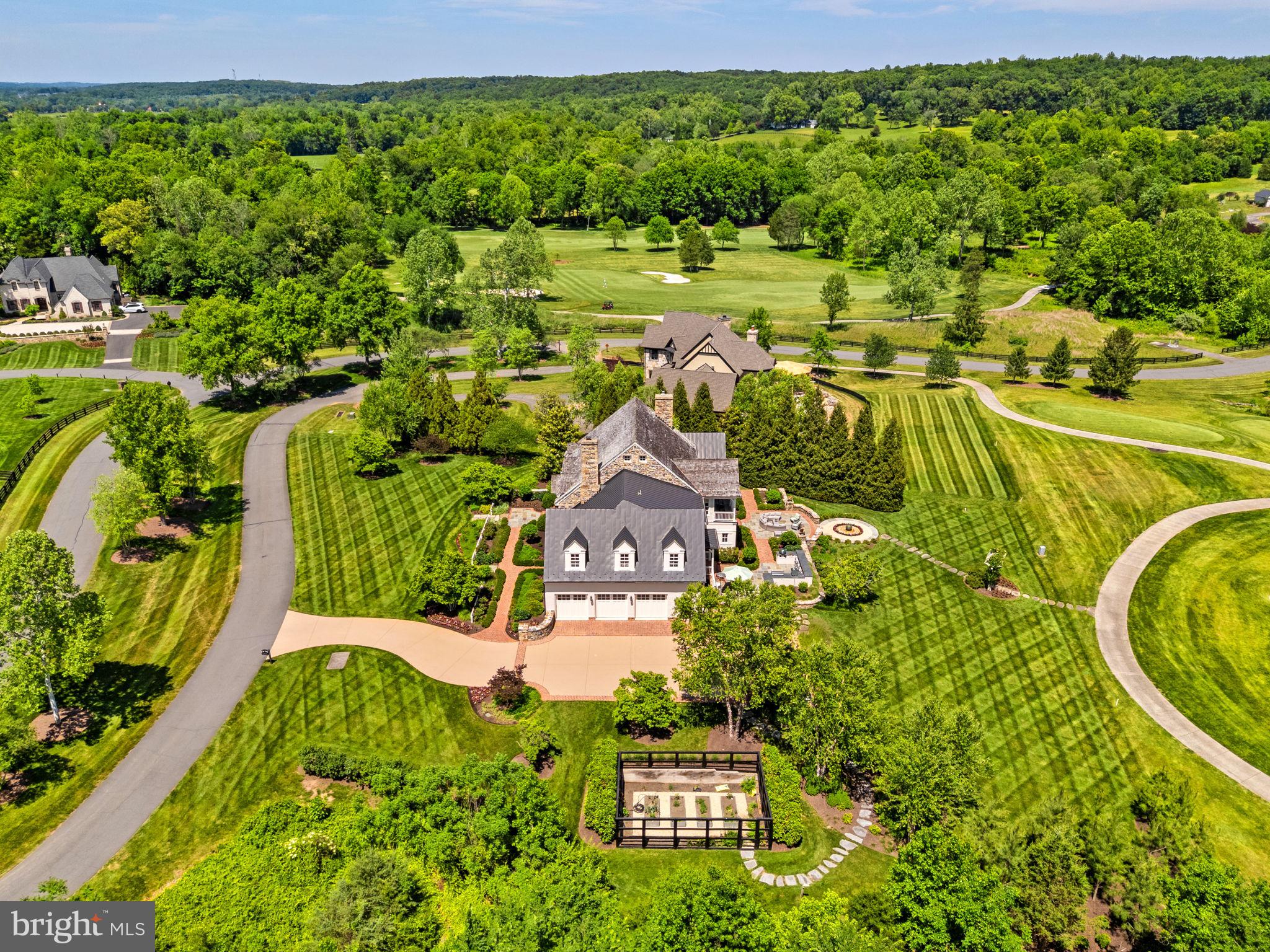 ESTATES @ CREIGHTON FARM - Residential