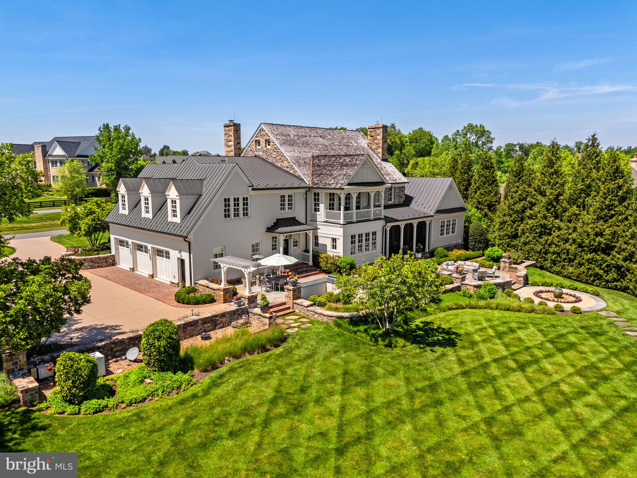 ESTATES @ CREIGHTON FARM - Residential
