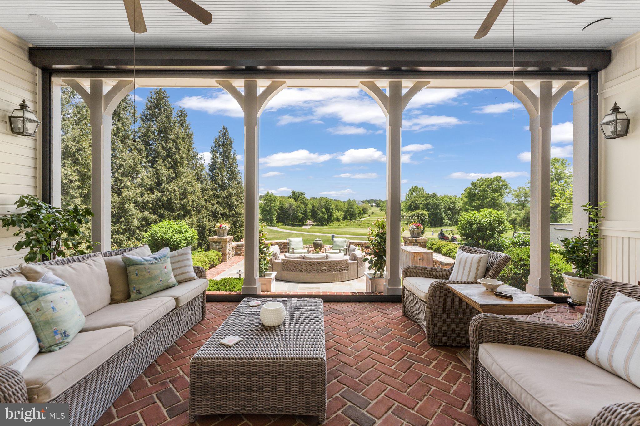 ESTATES @ CREIGHTON FARM - Residential