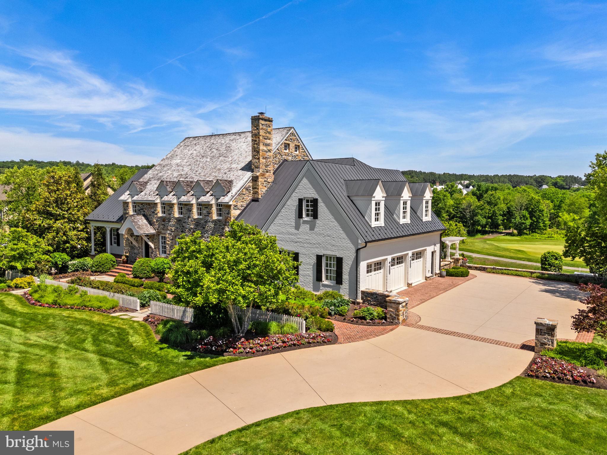 ESTATES @ CREIGHTON FARM - Residential