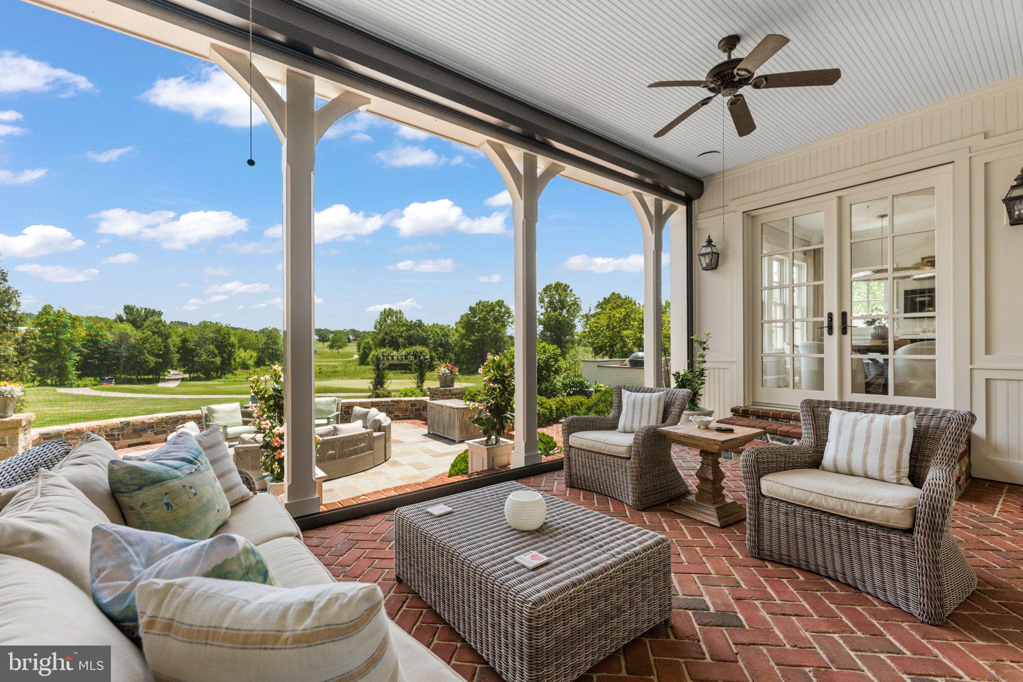 ESTATES @ CREIGHTON FARM - Residential