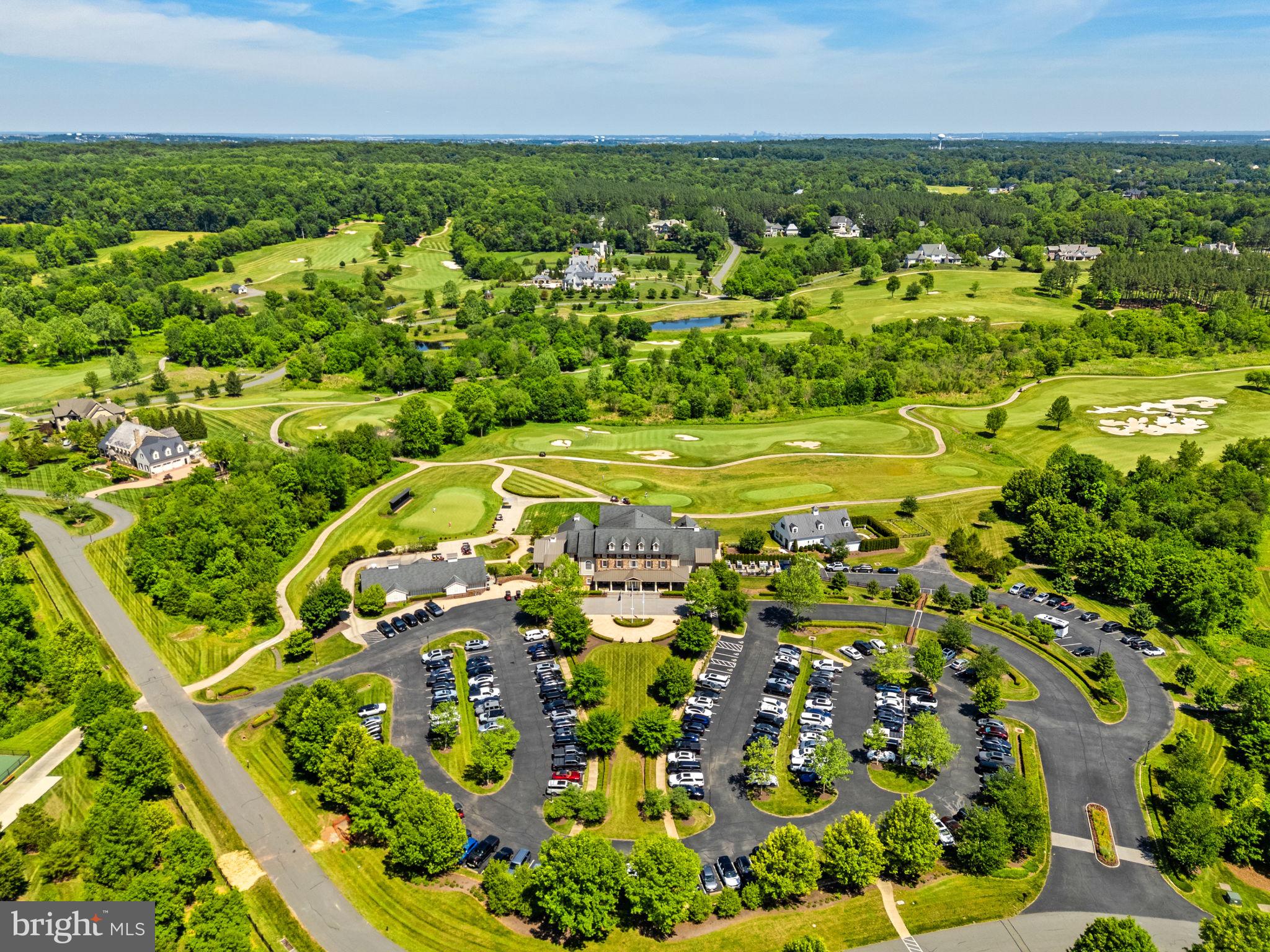 ESTATES @ CREIGHTON FARM - Residential