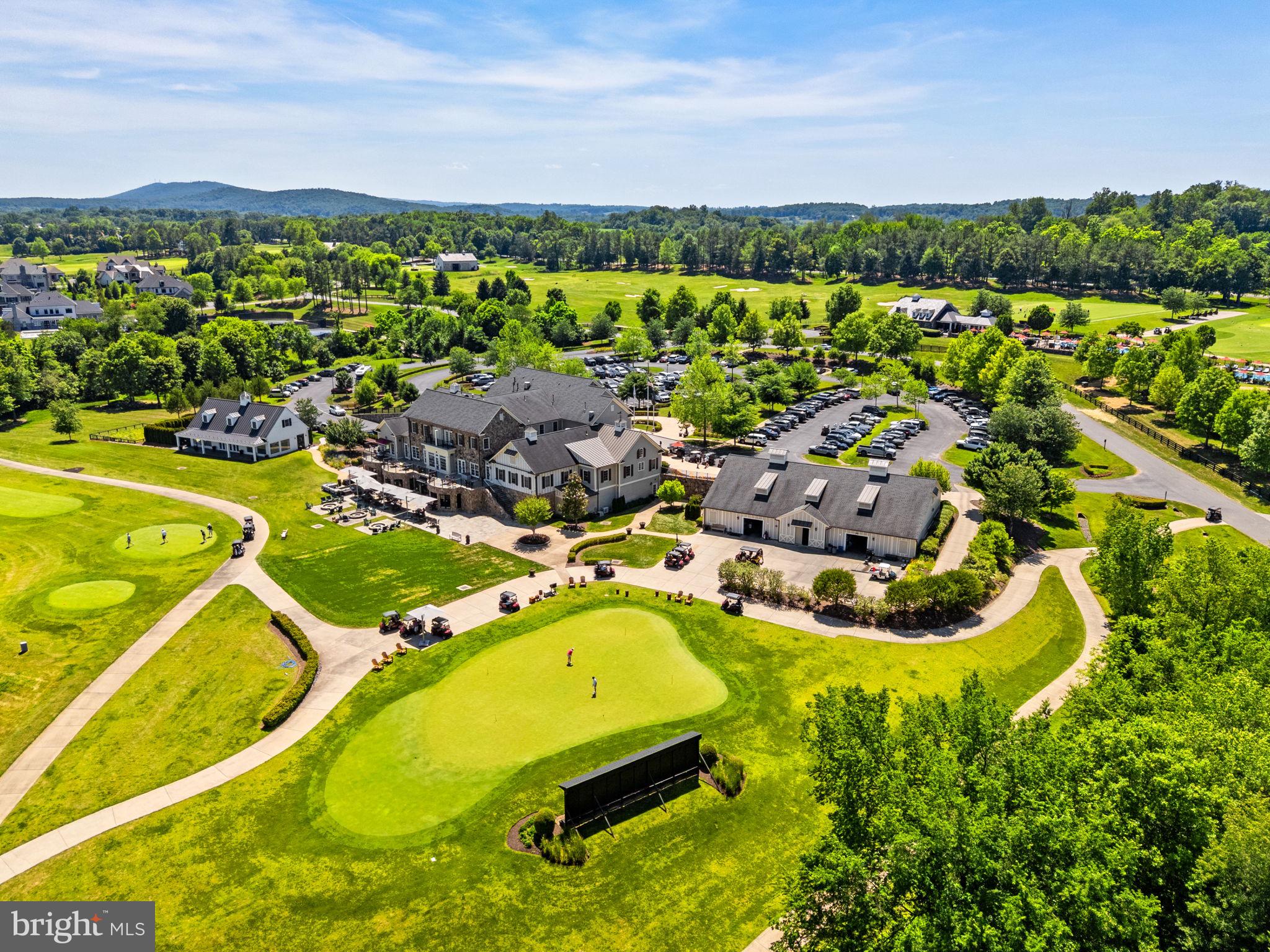 ESTATES @ CREIGHTON FARM - Residential