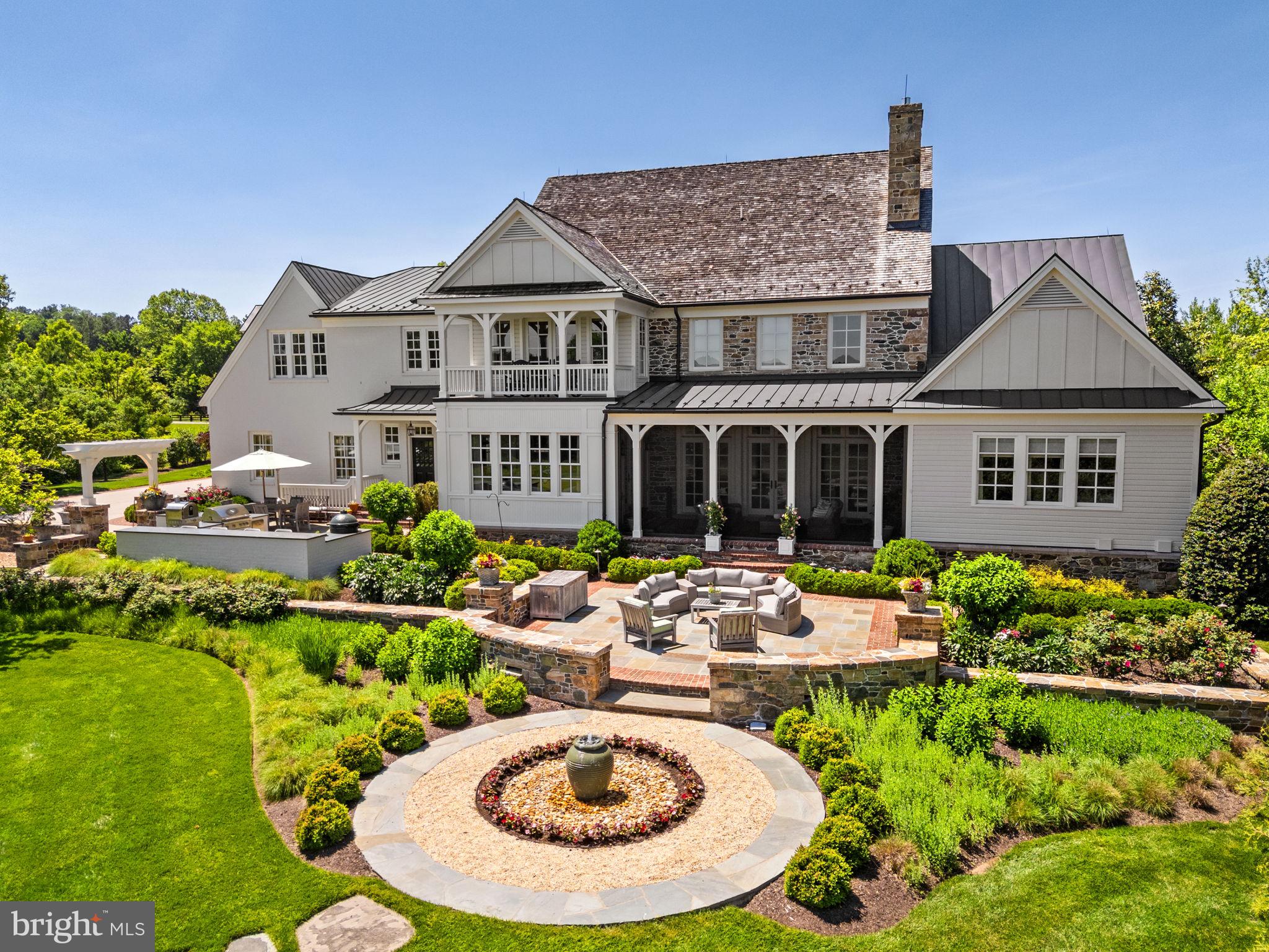ESTATES @ CREIGHTON FARM - Residential
