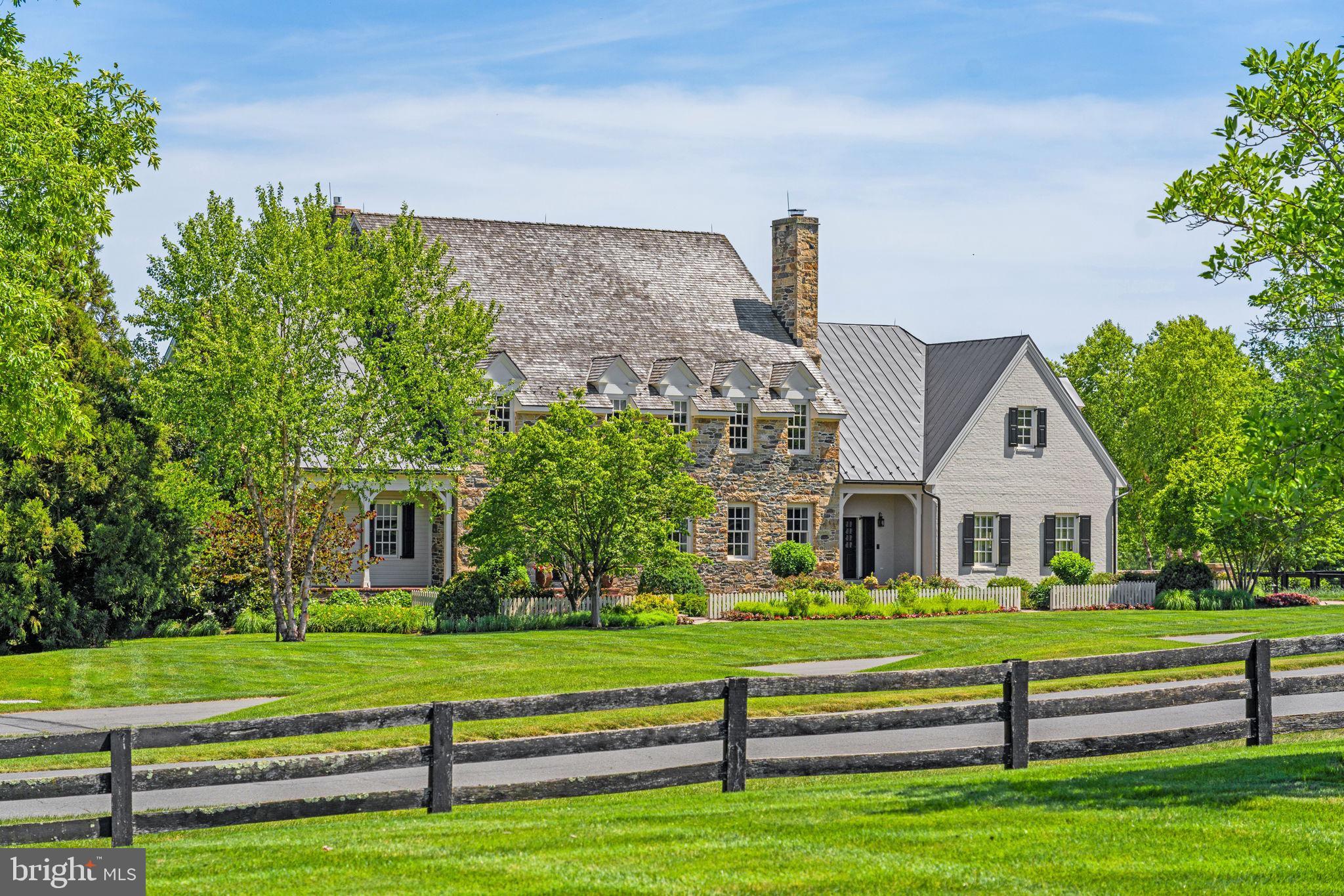 ESTATES @ CREIGHTON FARM - Residential