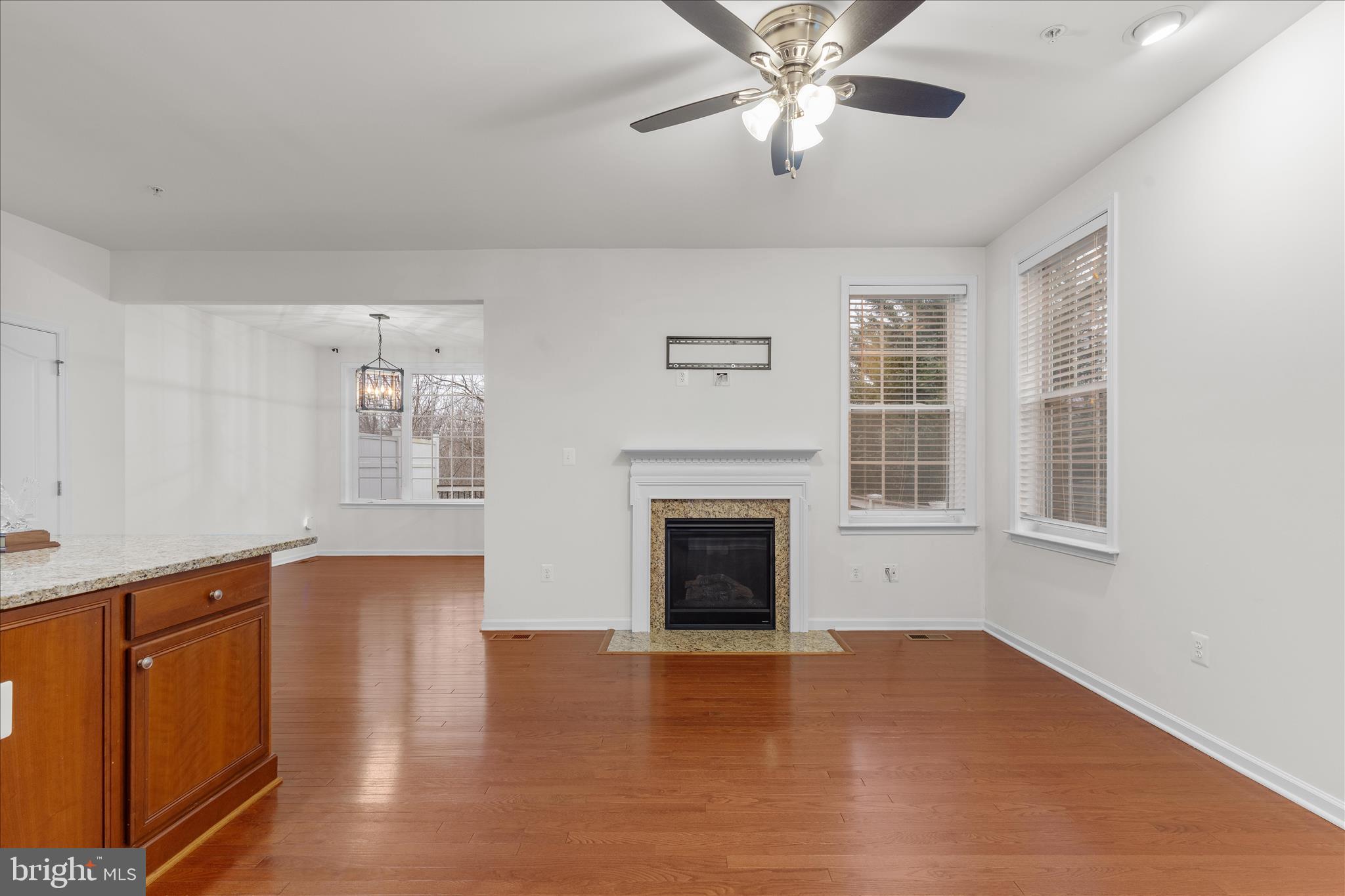 MARLBORO RIDGE - Residential