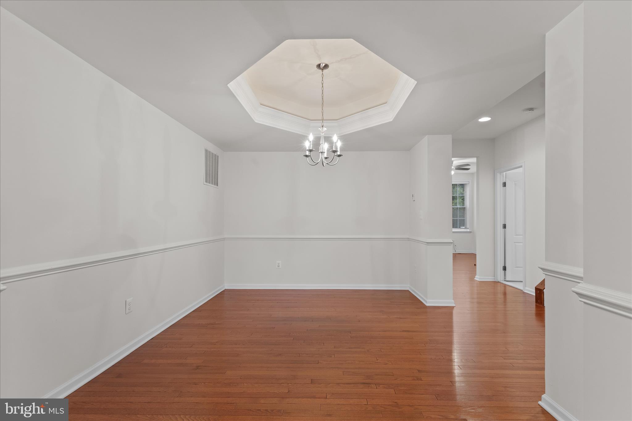 MARLBORO RIDGE - Residential