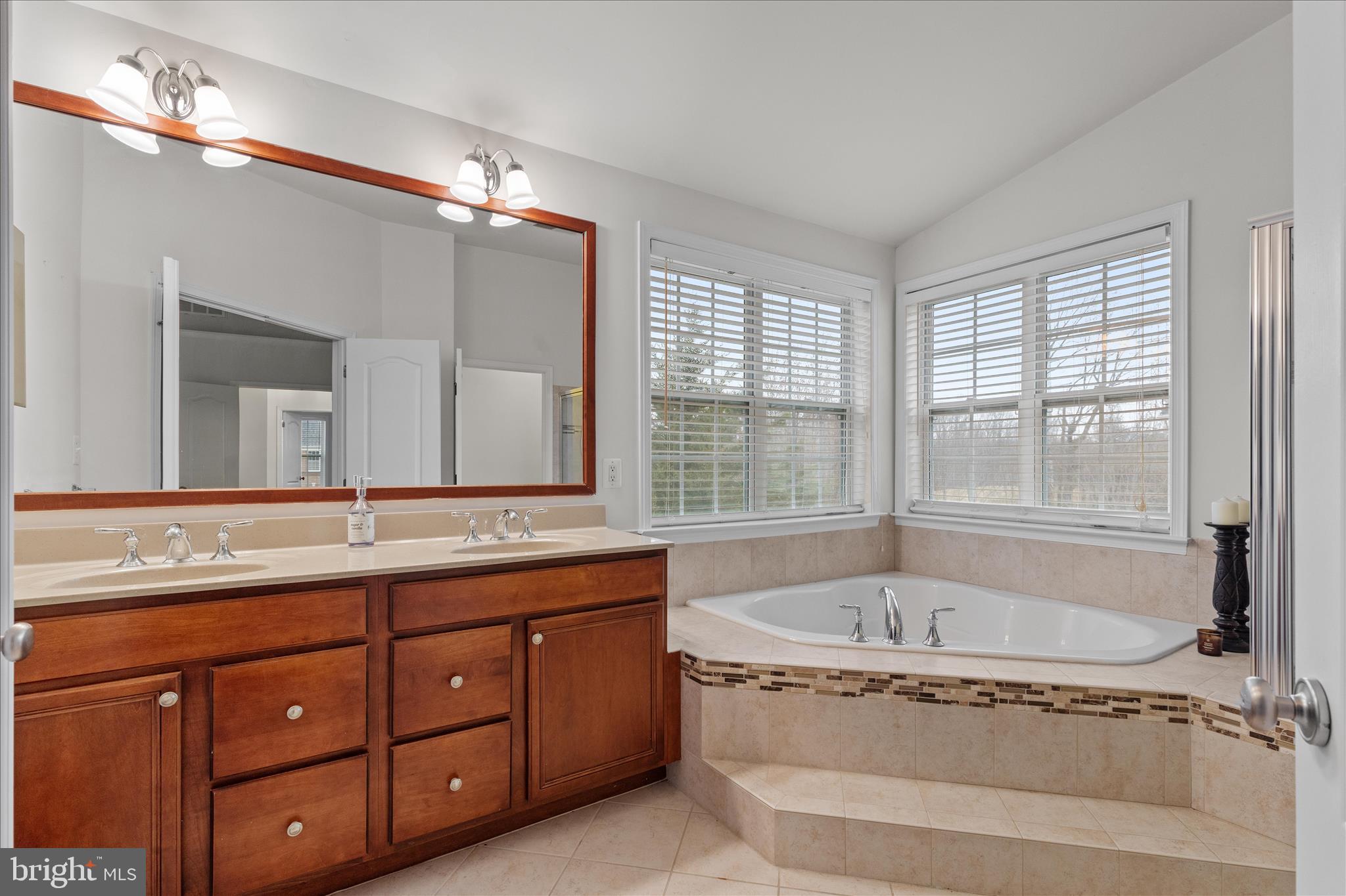 MARLBORO RIDGE - Residential