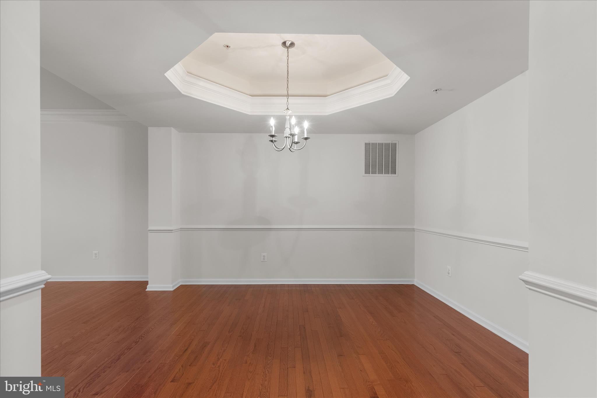 MARLBORO RIDGE - Residential