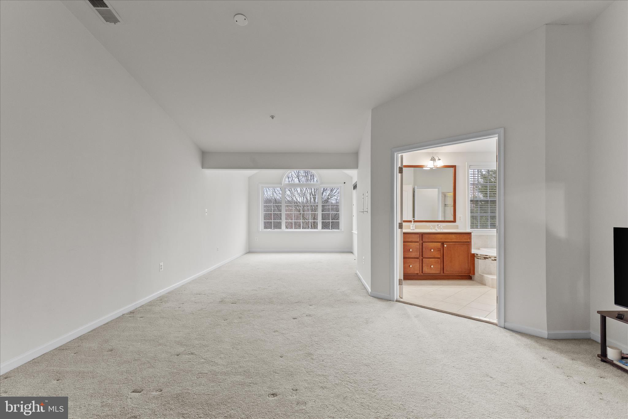 MARLBORO RIDGE - Residential
