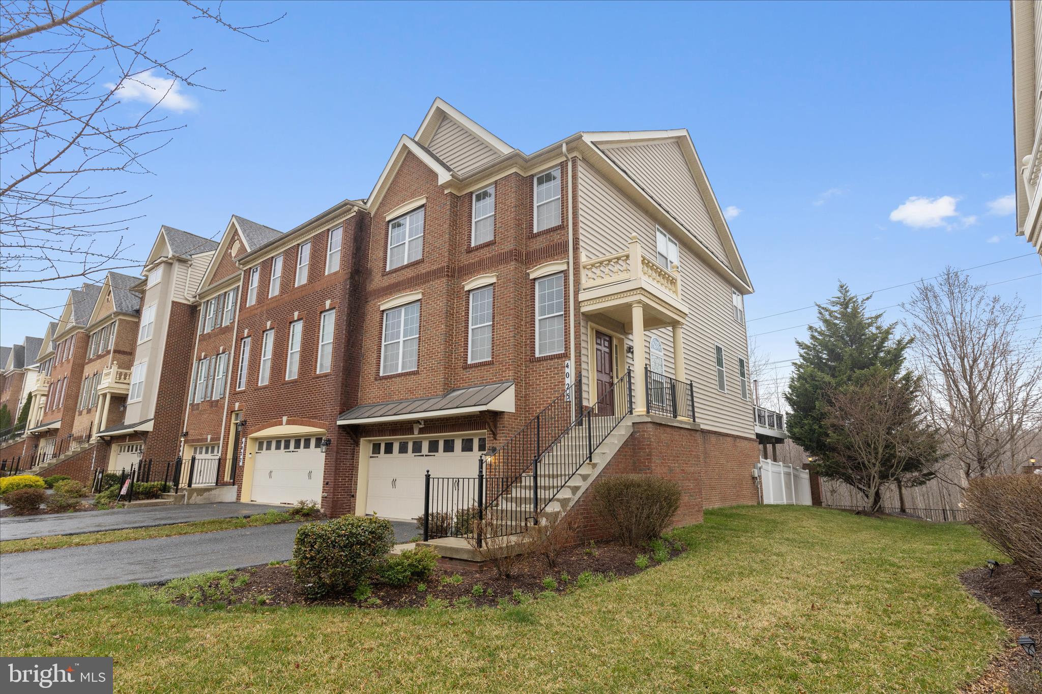 MARLBORO RIDGE - Residential