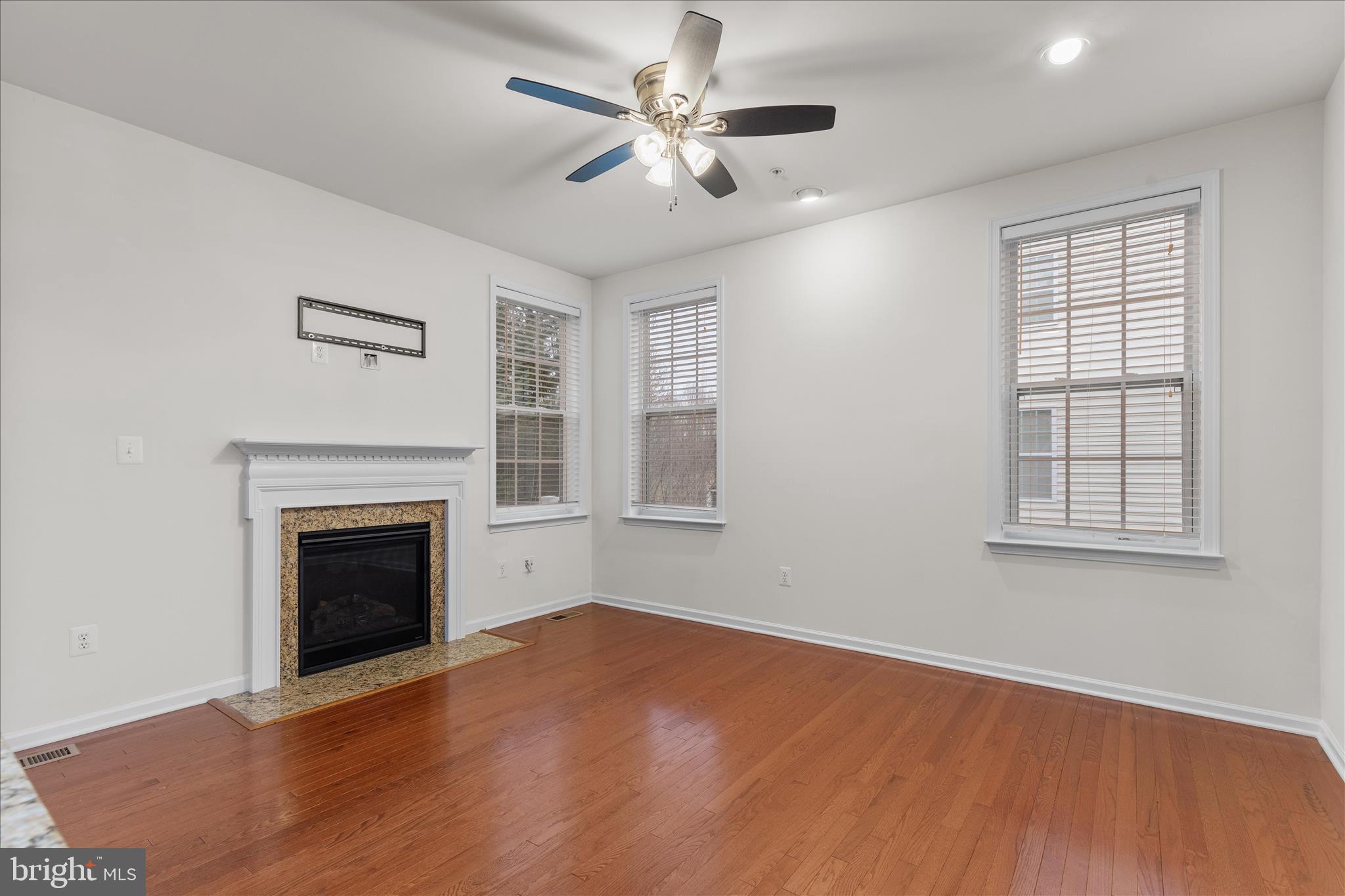 MARLBORO RIDGE - Residential