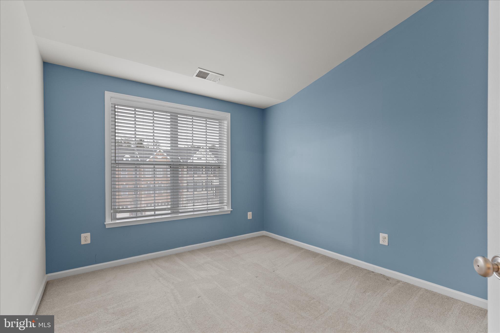 MARLBORO RIDGE - Residential