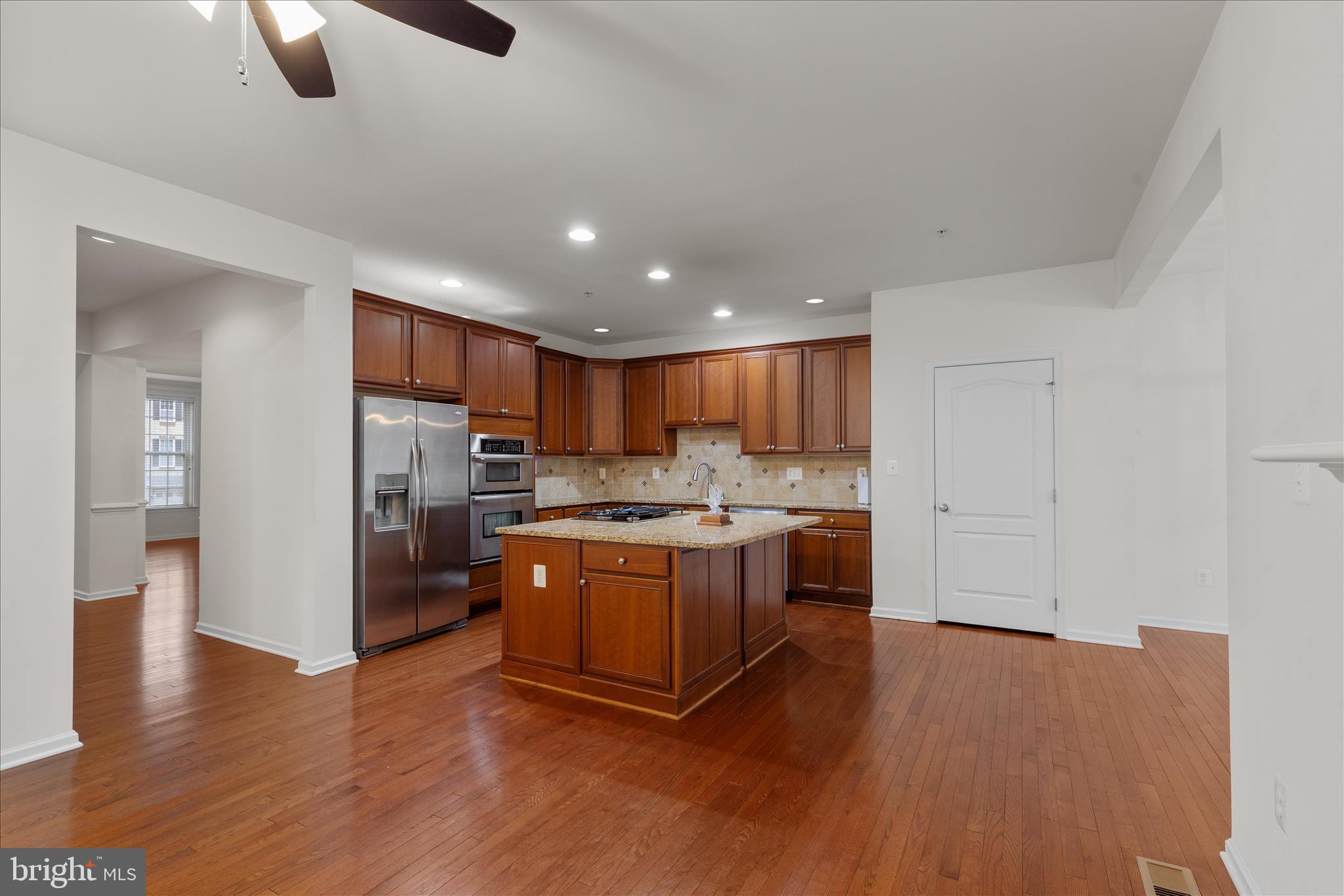 MARLBORO RIDGE - Residential