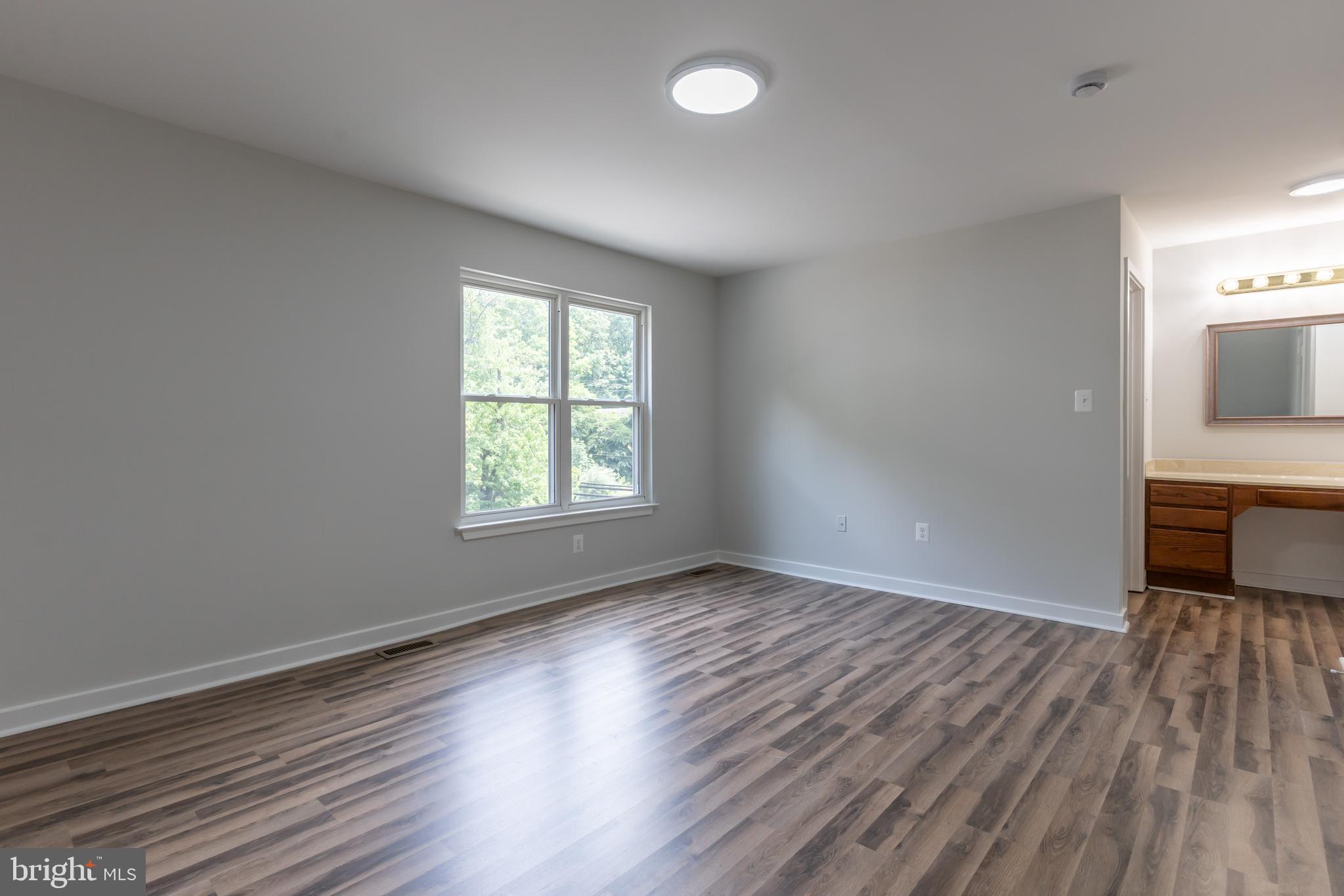 INDIAN RUN COMMONS - Residential