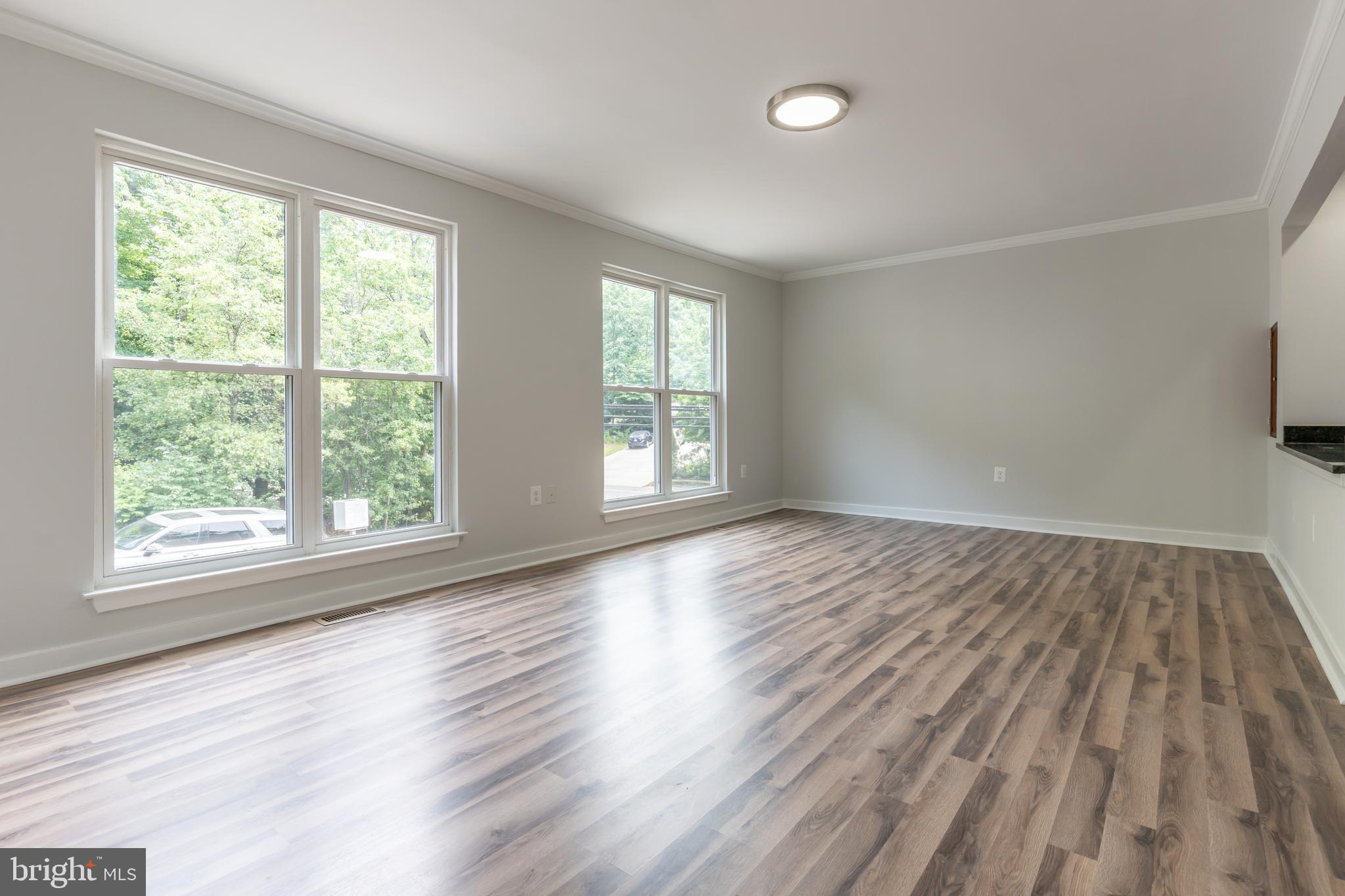 INDIAN RUN COMMONS - Residential
