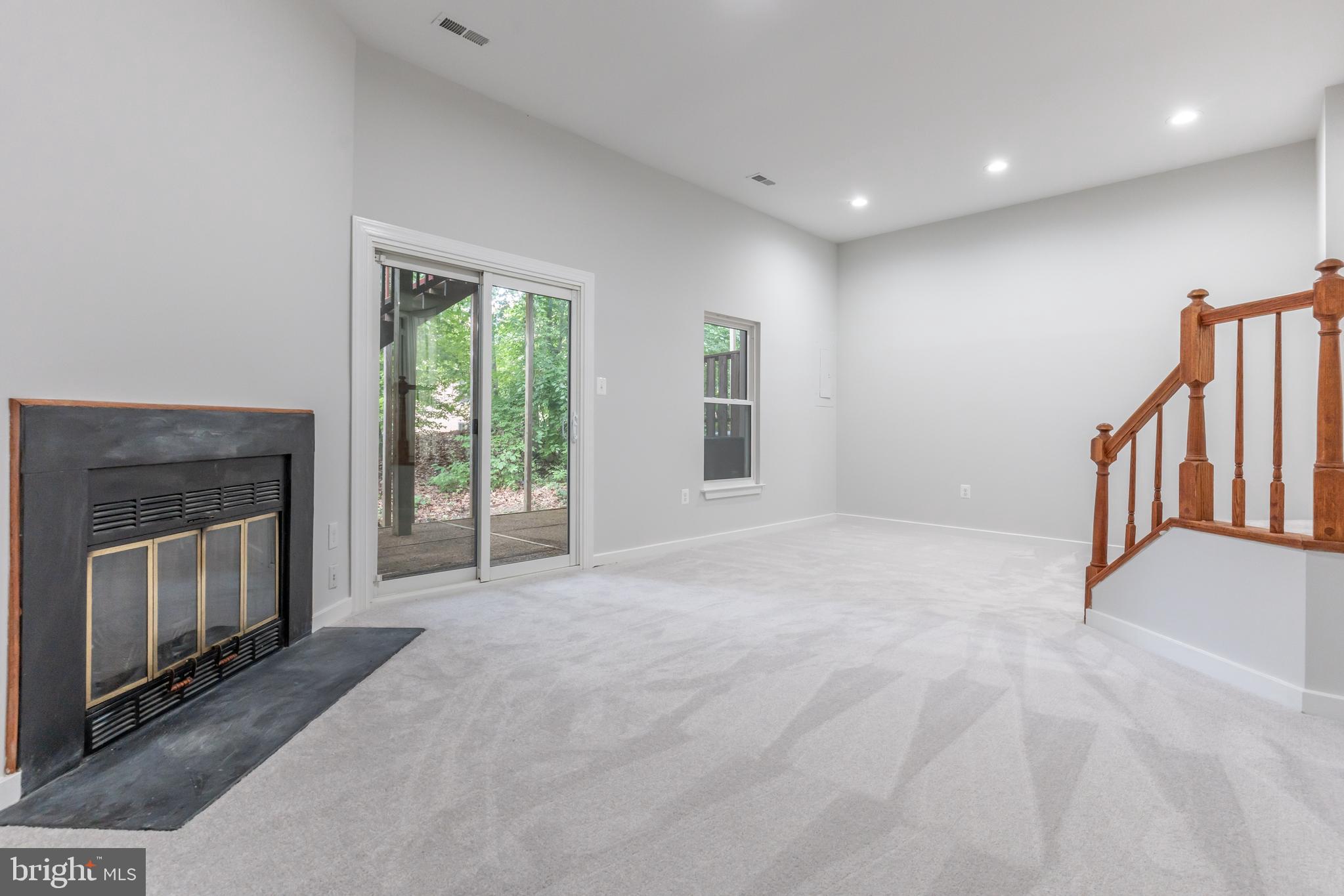 INDIAN RUN COMMONS - Residential
