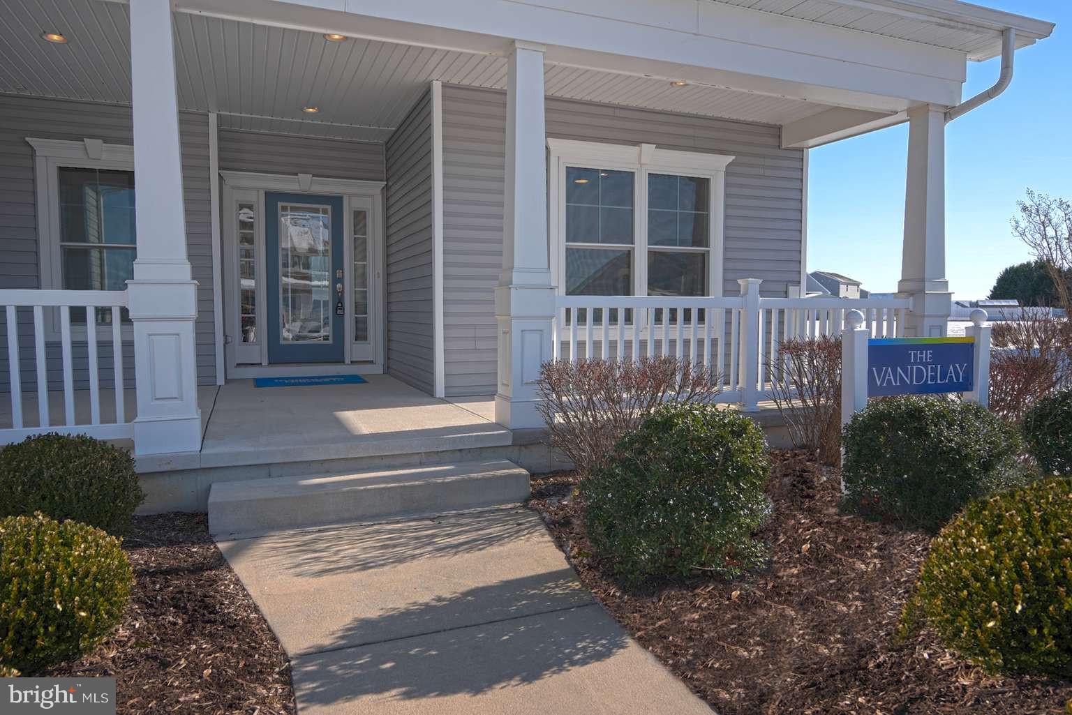 COURSEYS POINT - Residential