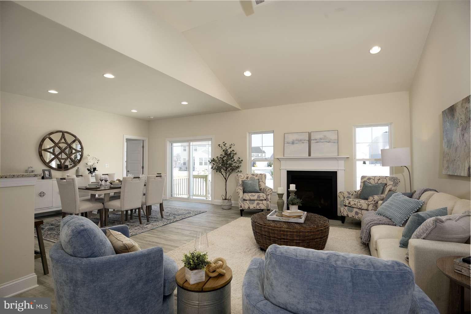 COURSEYS POINT - Residential