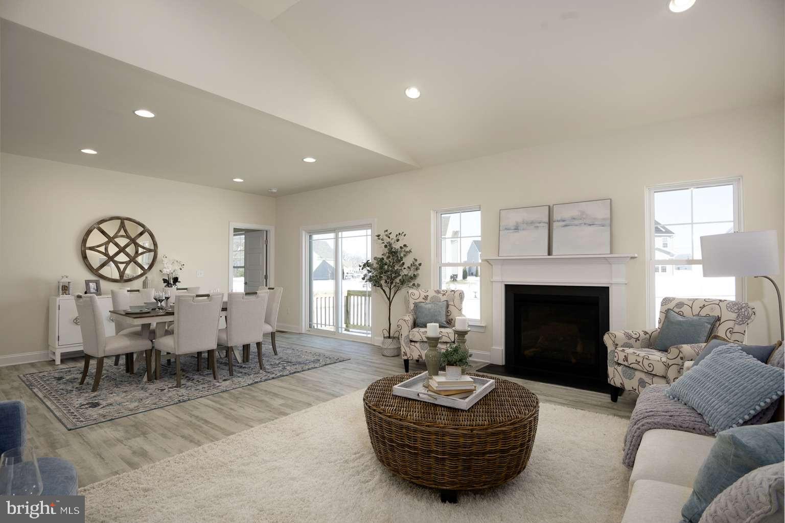 COURSEYS POINT - Residential