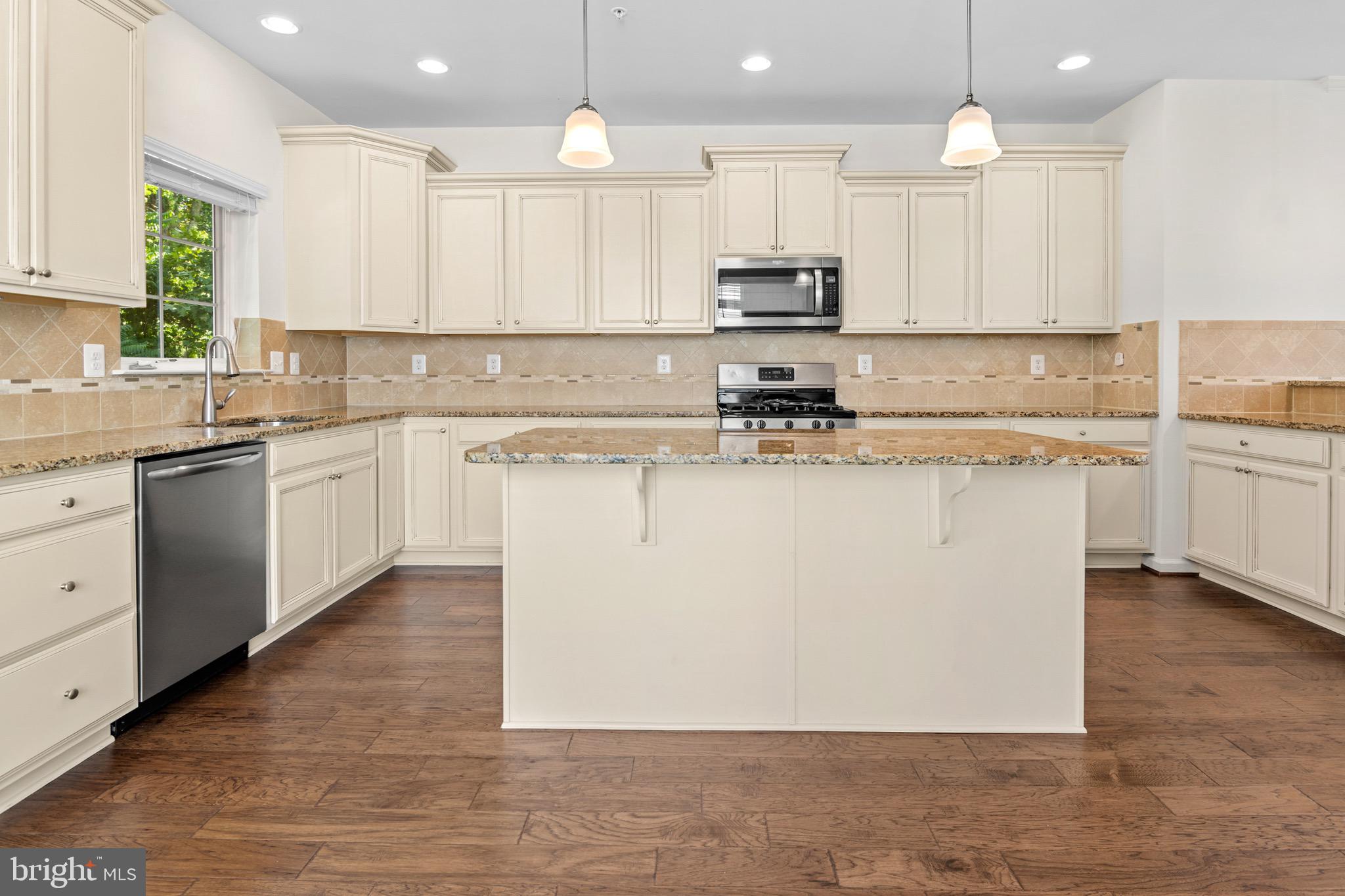 TANYARD SPRINGS - Residential