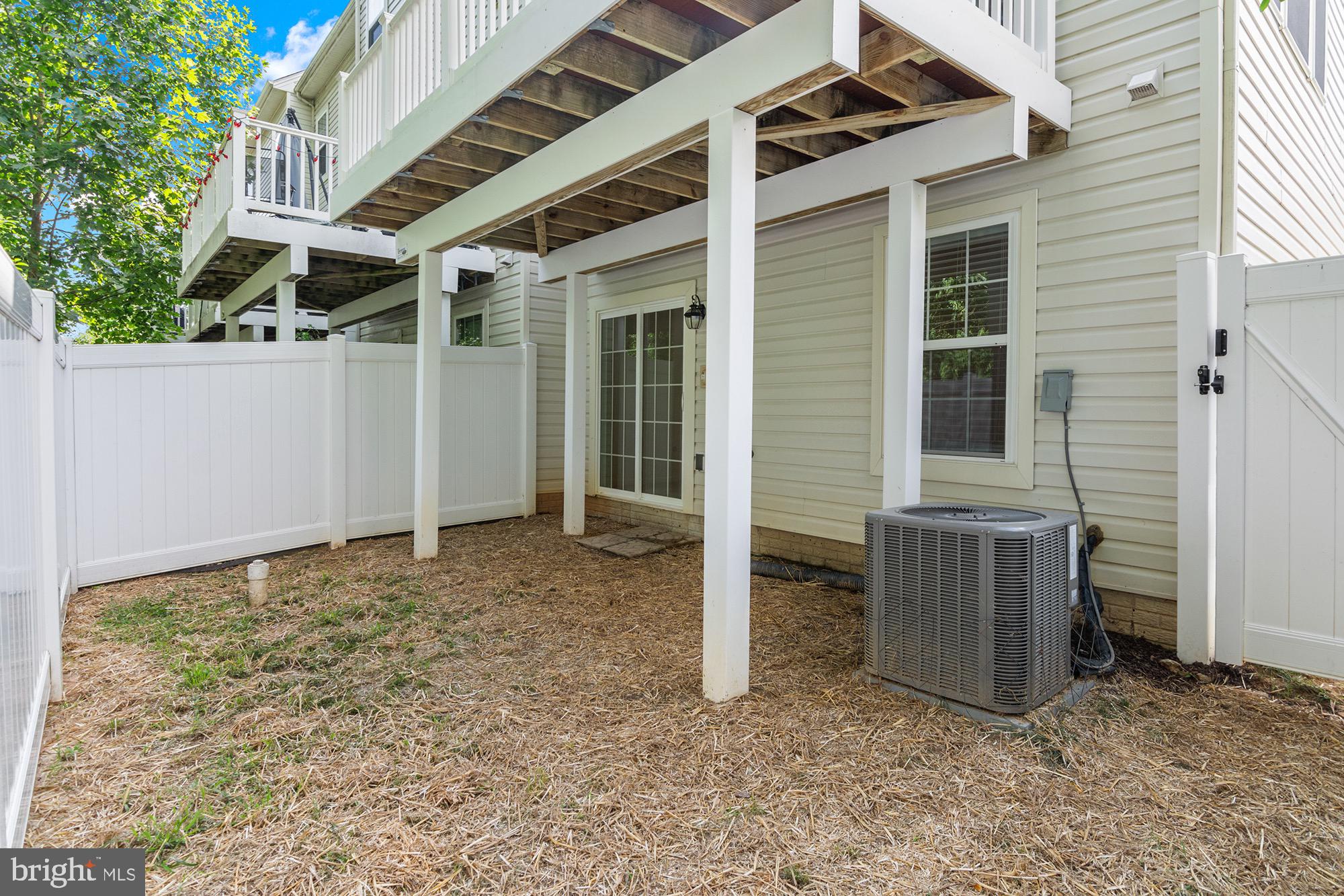TANYARD SPRINGS - Residential