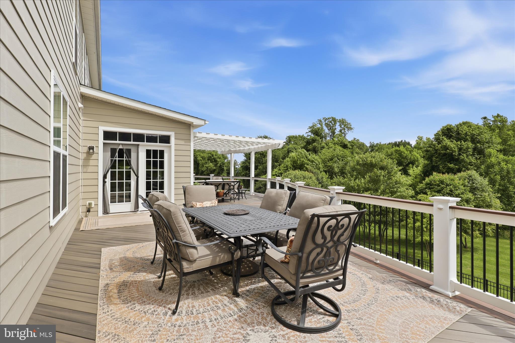 ARROWOOD - Residential