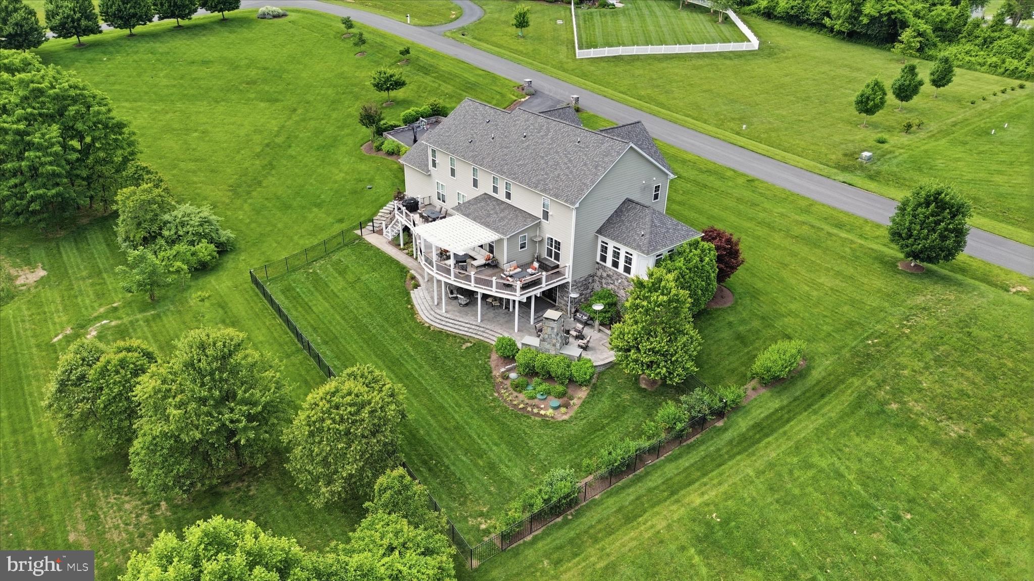 ARROWOOD - Residential