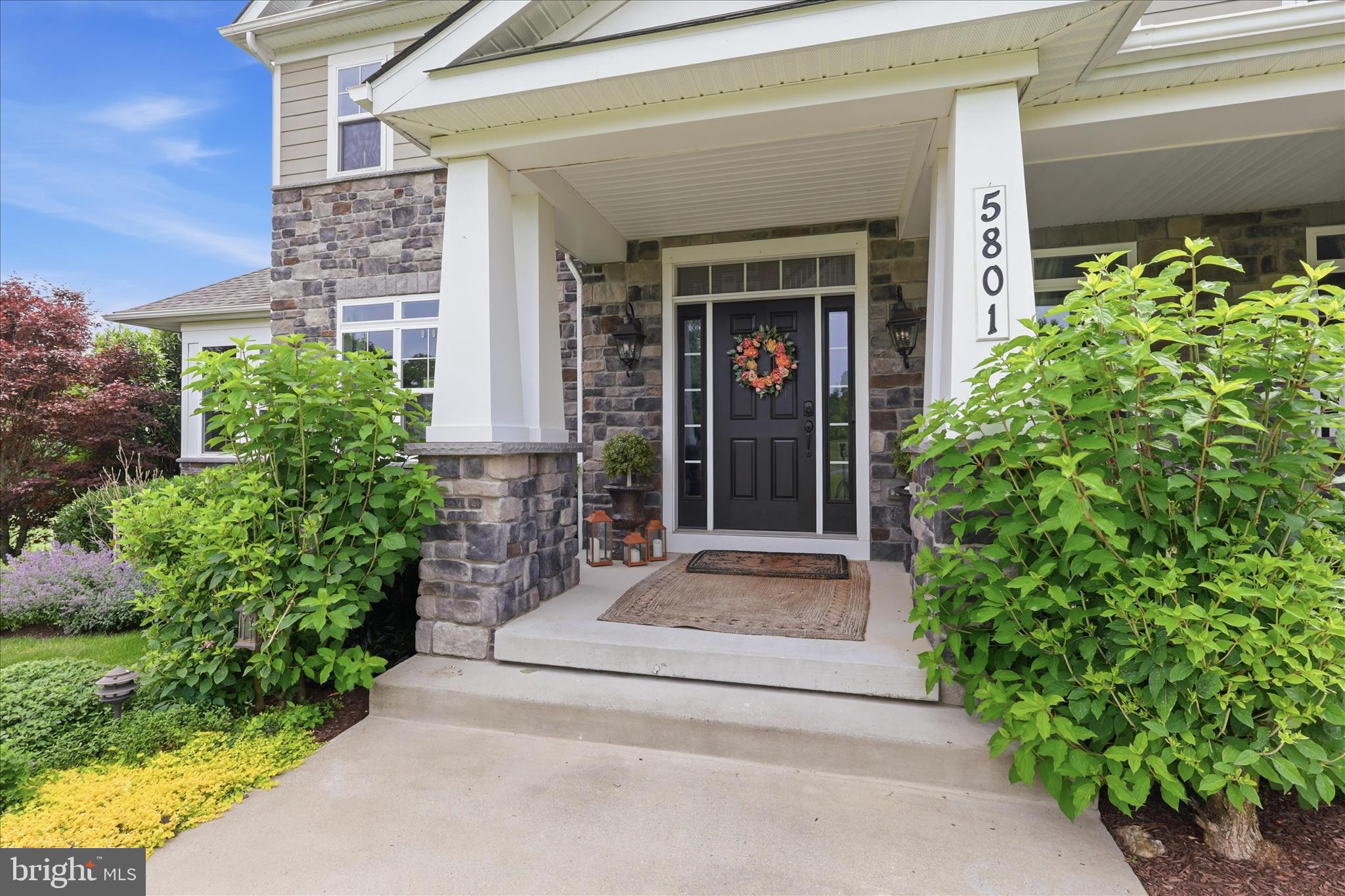 ARROWOOD - Residential