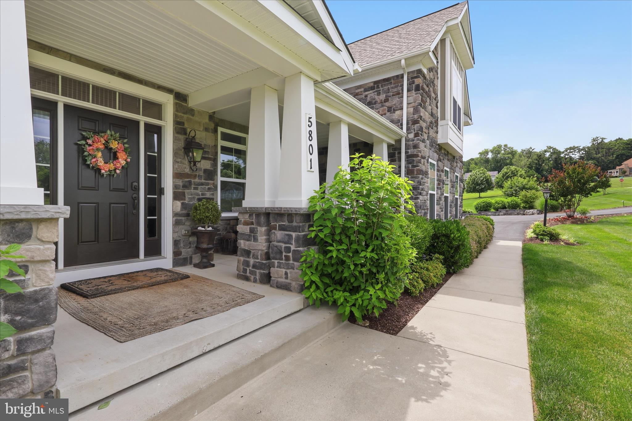 ARROWOOD - Residential